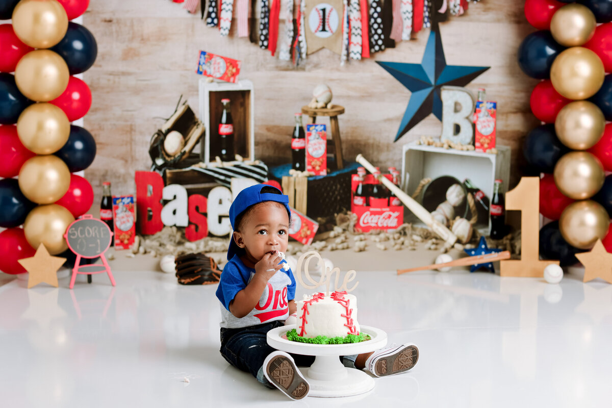 Cake Smash Photography Baseball Themed