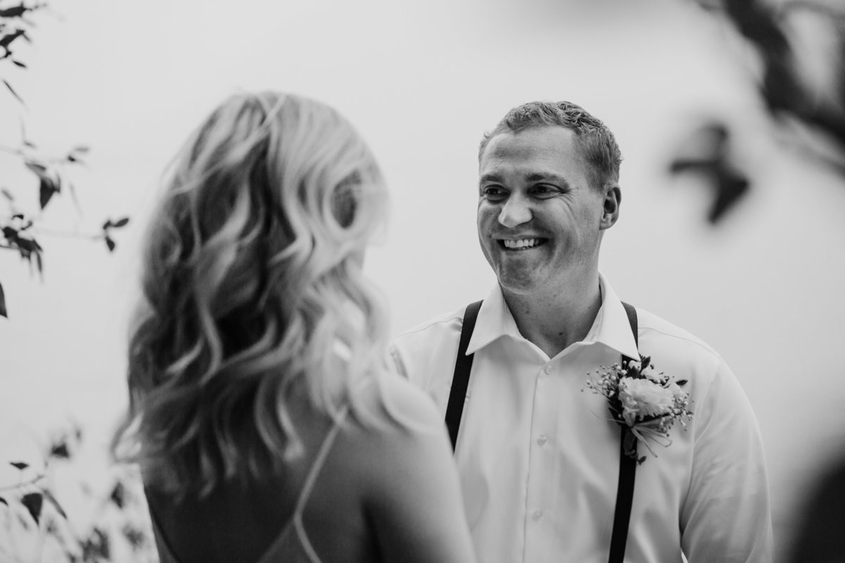 Lake-Cushman-Olympic-National-Park-Elopement-32