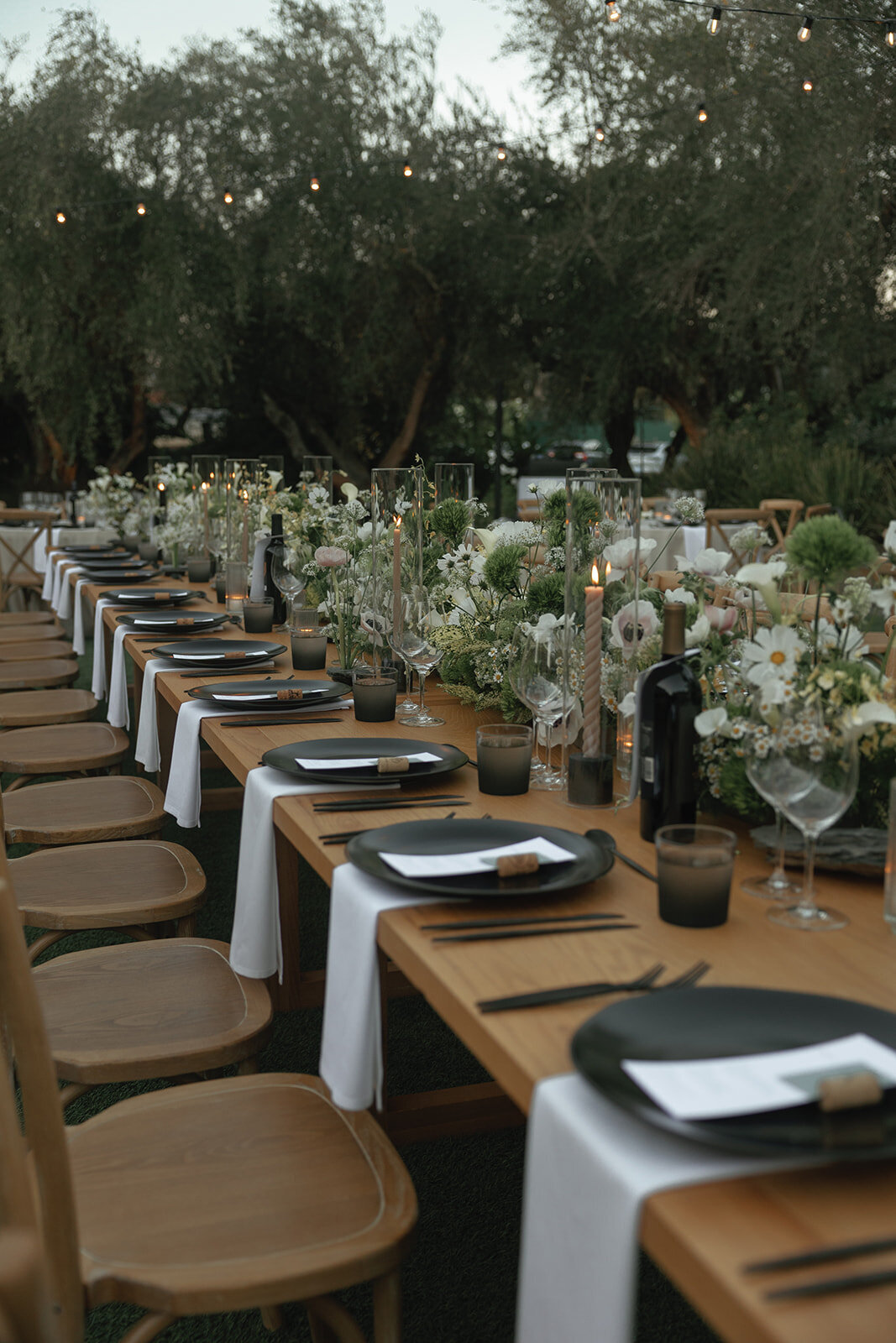 the-wild-fleur-co-estate-yountville-napa-valley-wedding-11