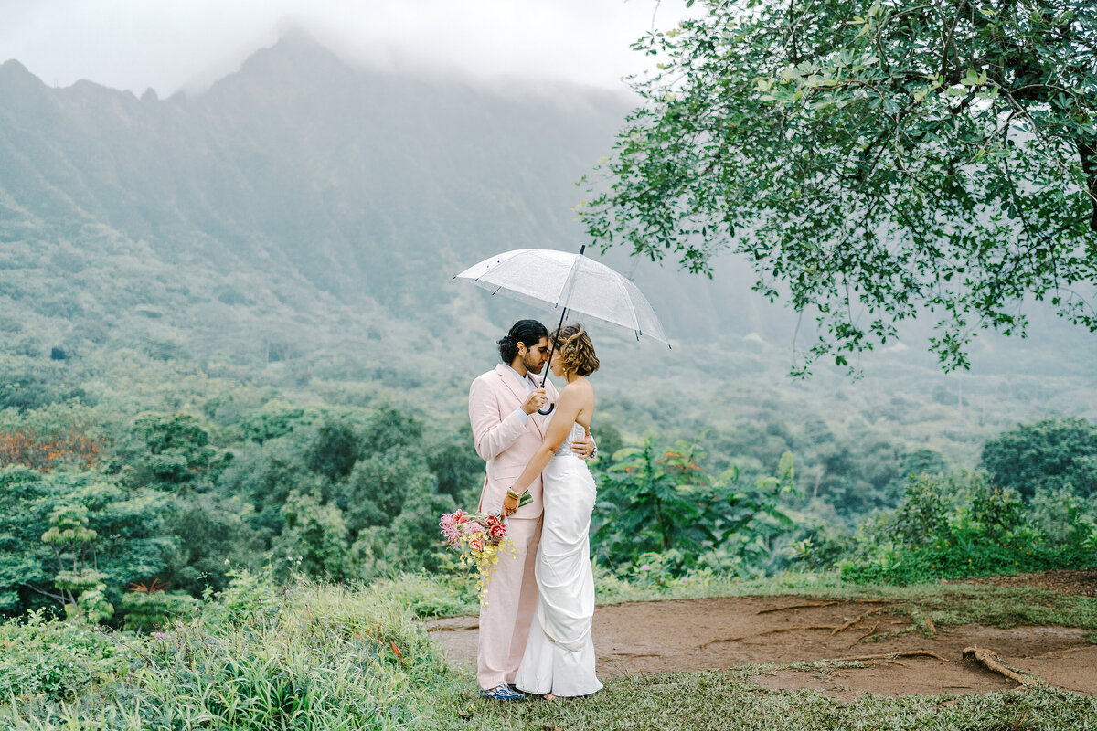 Mountain Forest - Oregon Elopement Intimate Micro Wedding Photographer