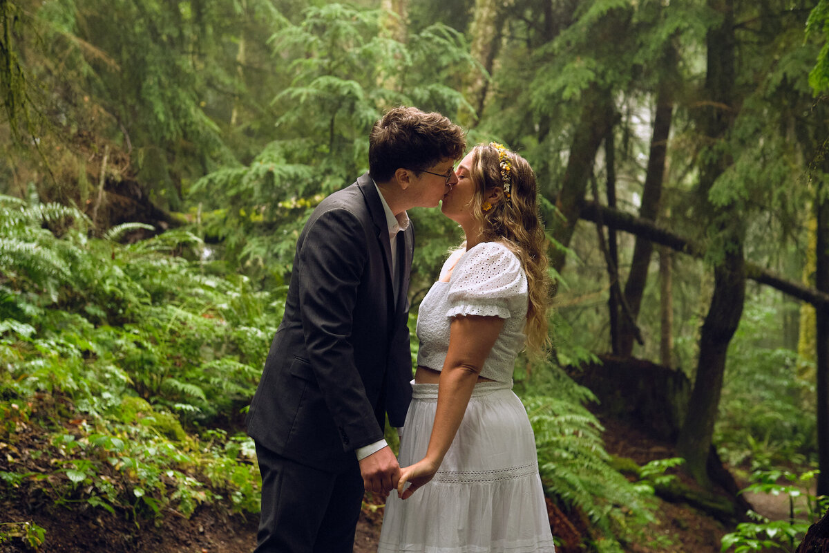 Seattle-elopement-photographer 5