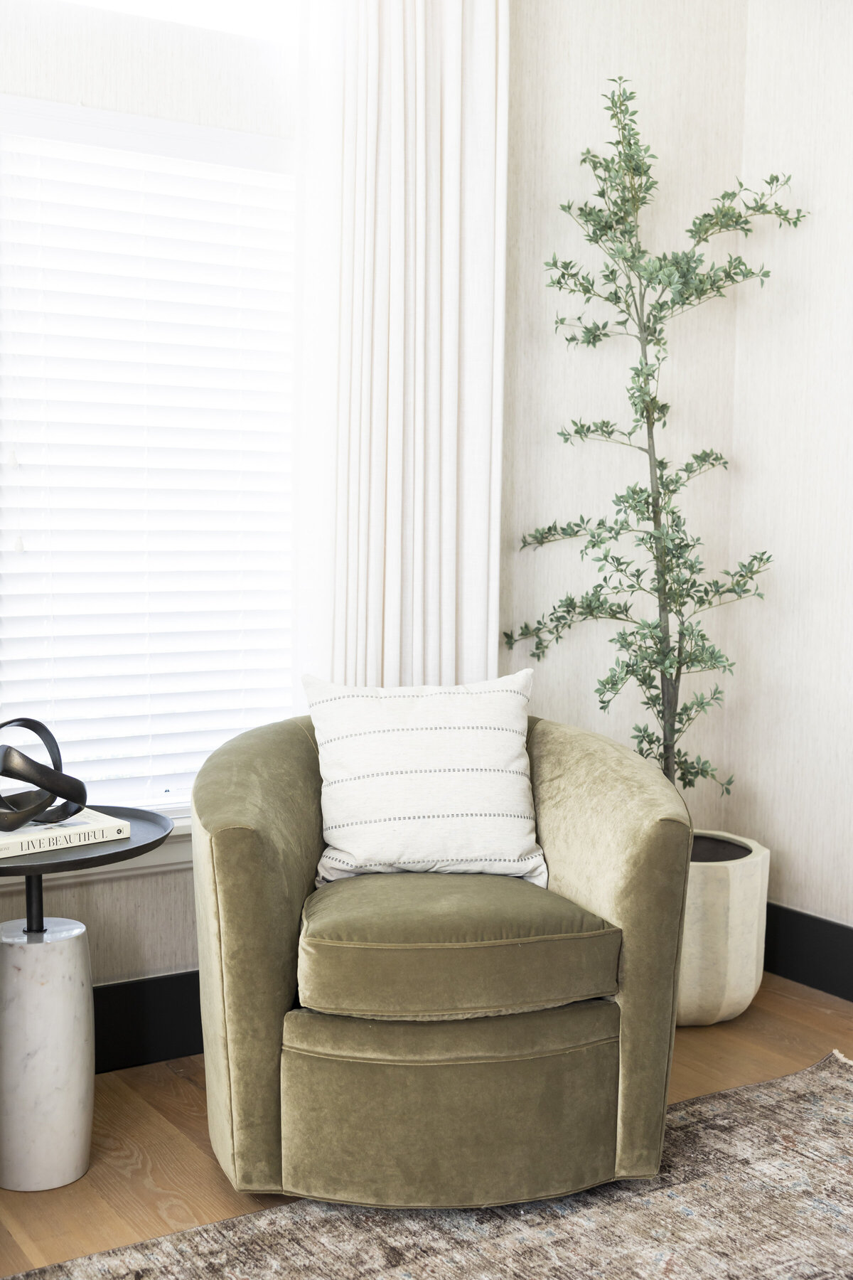 Sterling Creek Collins & Co. 2025   Images © The Branded Boss Lady 138