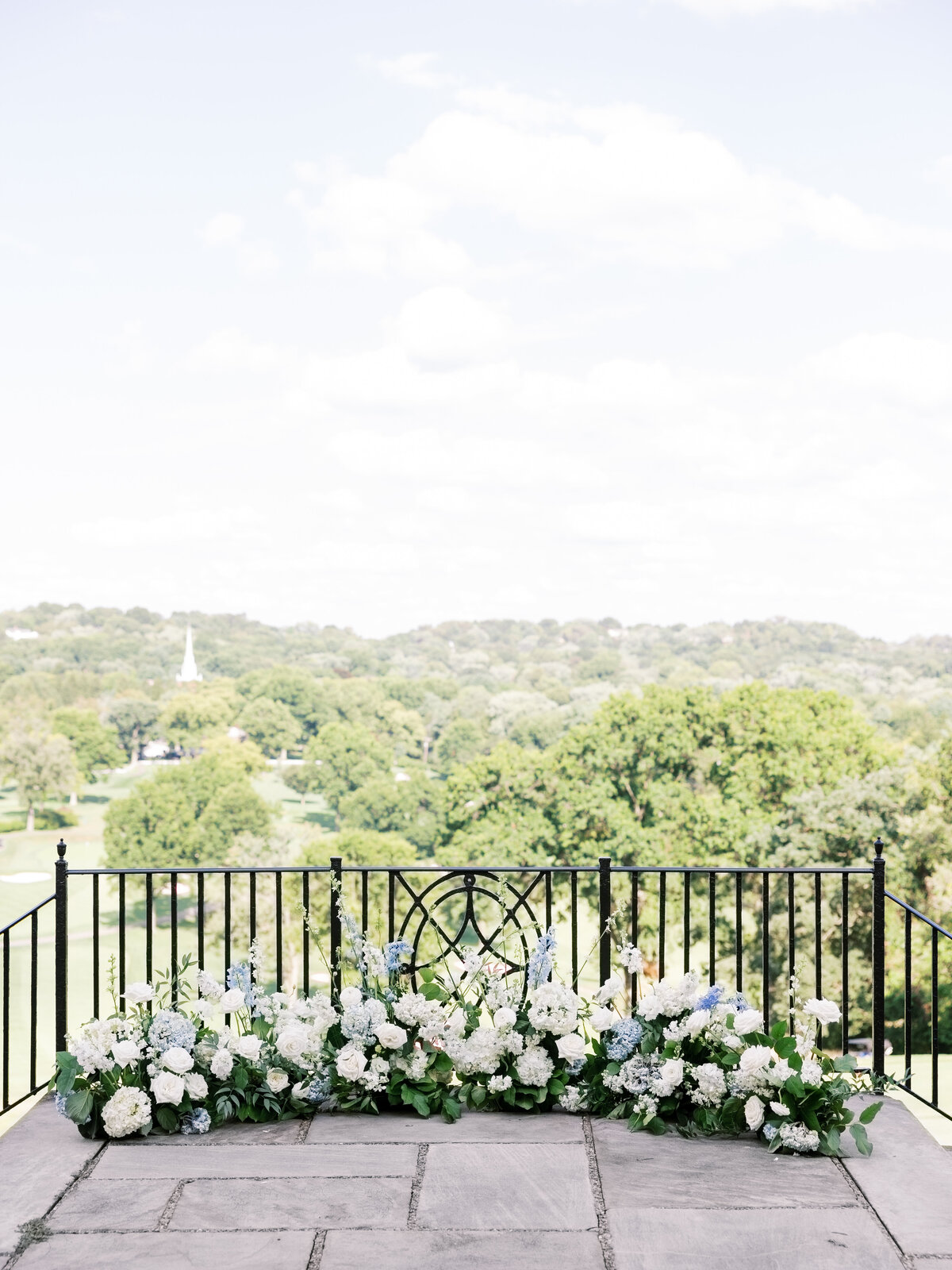 Anne-Troxel-Pittsburgh-Wedding-Photography-Pittsburgh-Field-Club-LGBTQ-Floral-timeless-photos-34