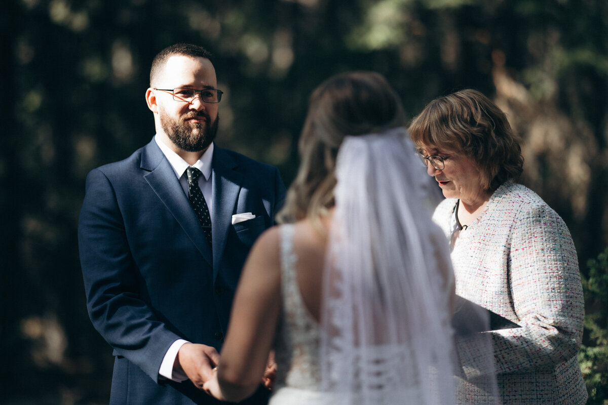 vpc-canmore-spring-elopement-13