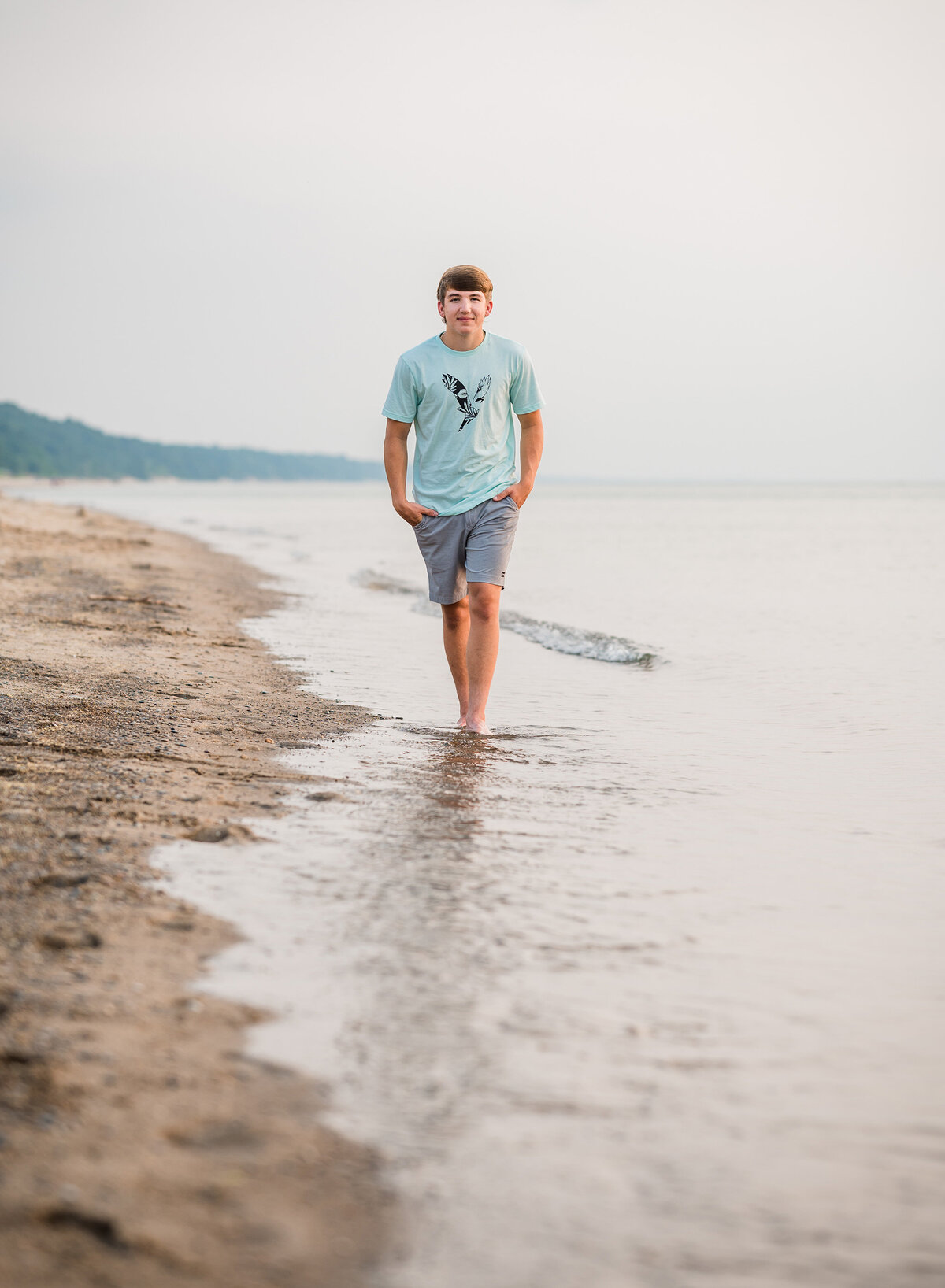 Capture your teen’s personality with professional senior portraits by Leslie Q Photography. Offering high-quality studio and outdoor sessions for seniors, perfect for yearbooks and graduation announcements. Serving South Bend, Michigan City, New Carlisle, and surrounding Michiana areas.
