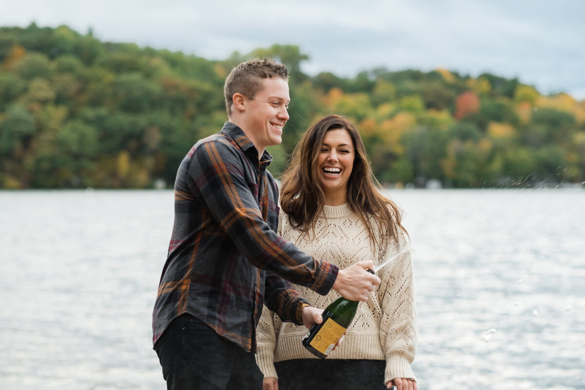 Square-Lake-Park-Engagement-Clever-Disarray-28