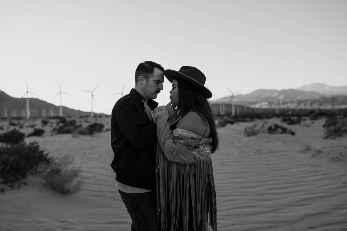 Windmill Farm Couples Session-111