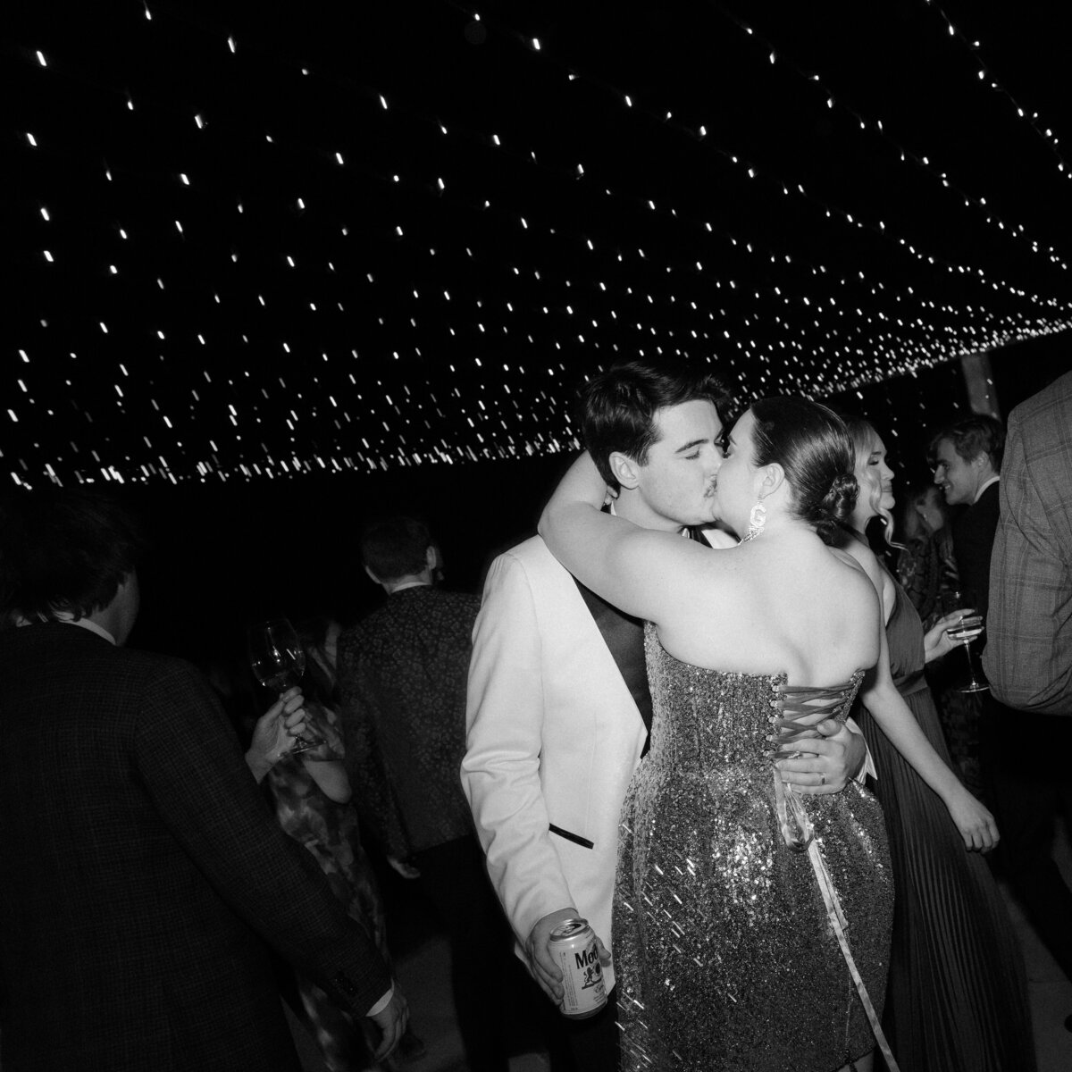GraceMax-VillaRoyalePalmSpringsWedding-Dancing-89