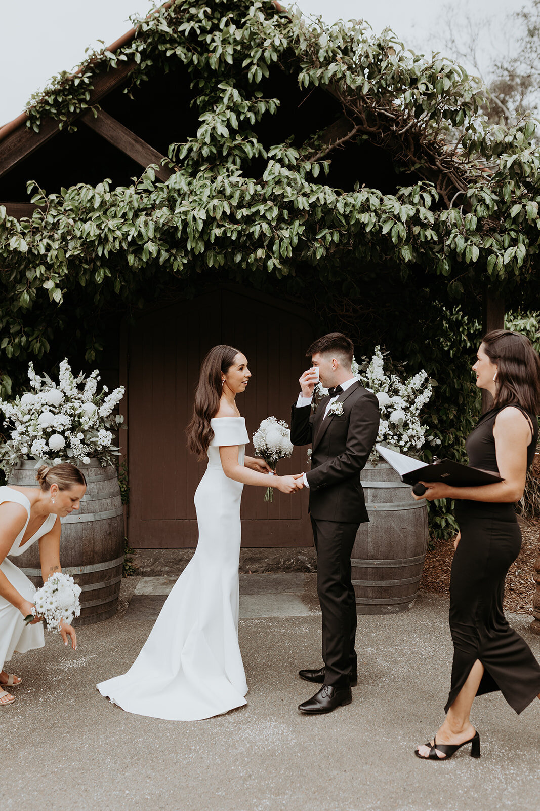 Sneak peeks (33 of 108)
