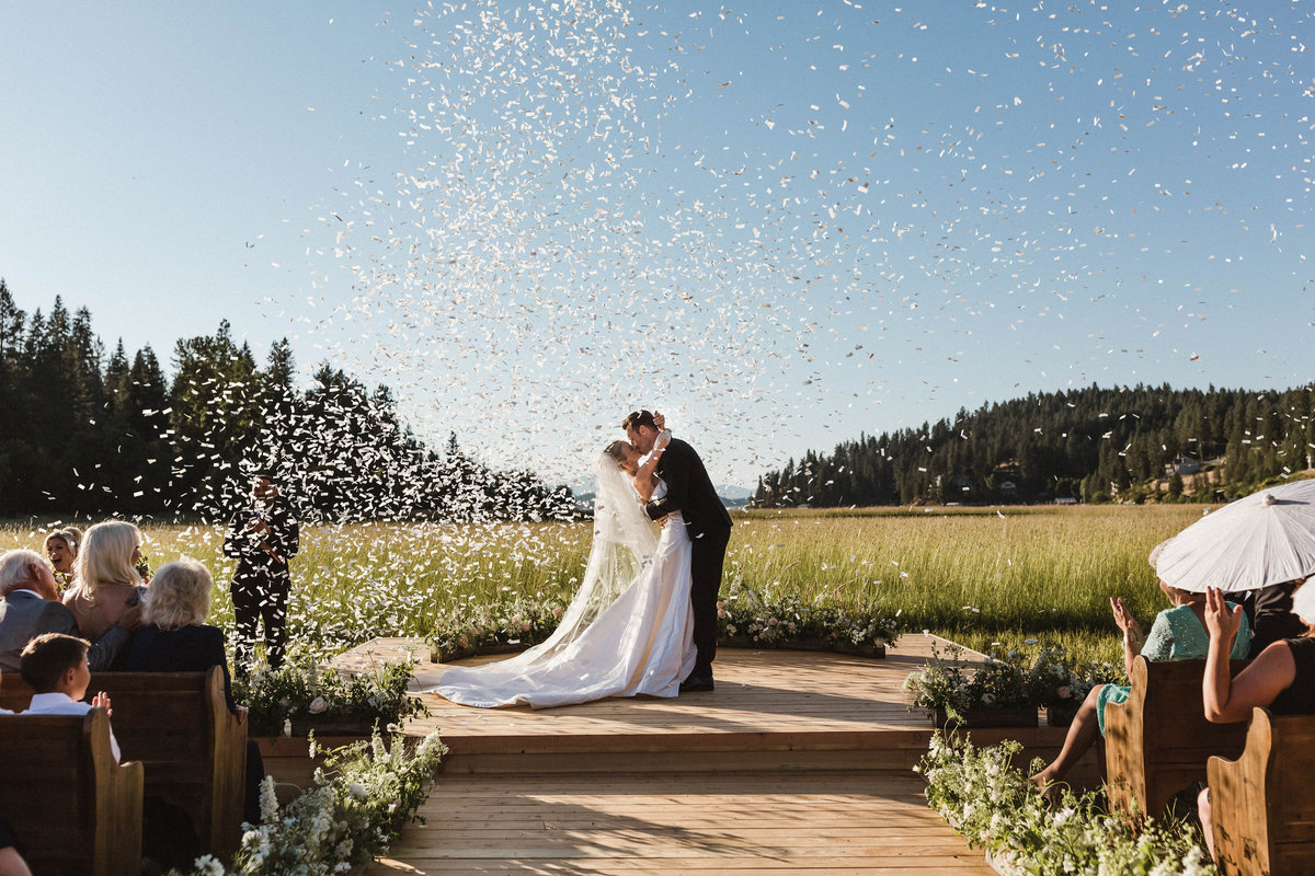 JB Wedding - The Kiss Ceremony Confetti - sarah-falugo-julianne-hough-brooks-laich-wedding-1534