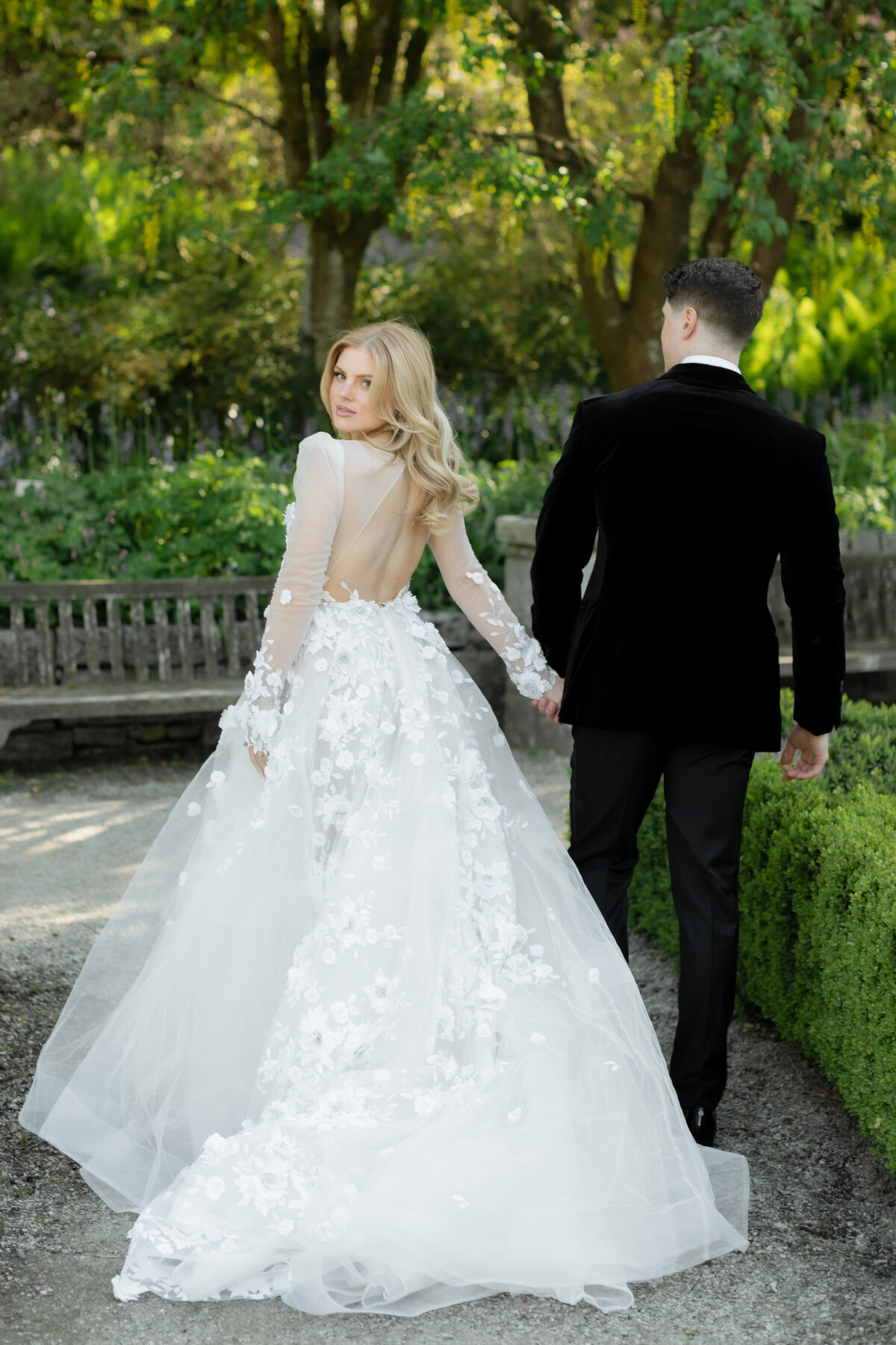 MeghanHemstra-Black-Tie-Vancouver-Garden-Wedding-5