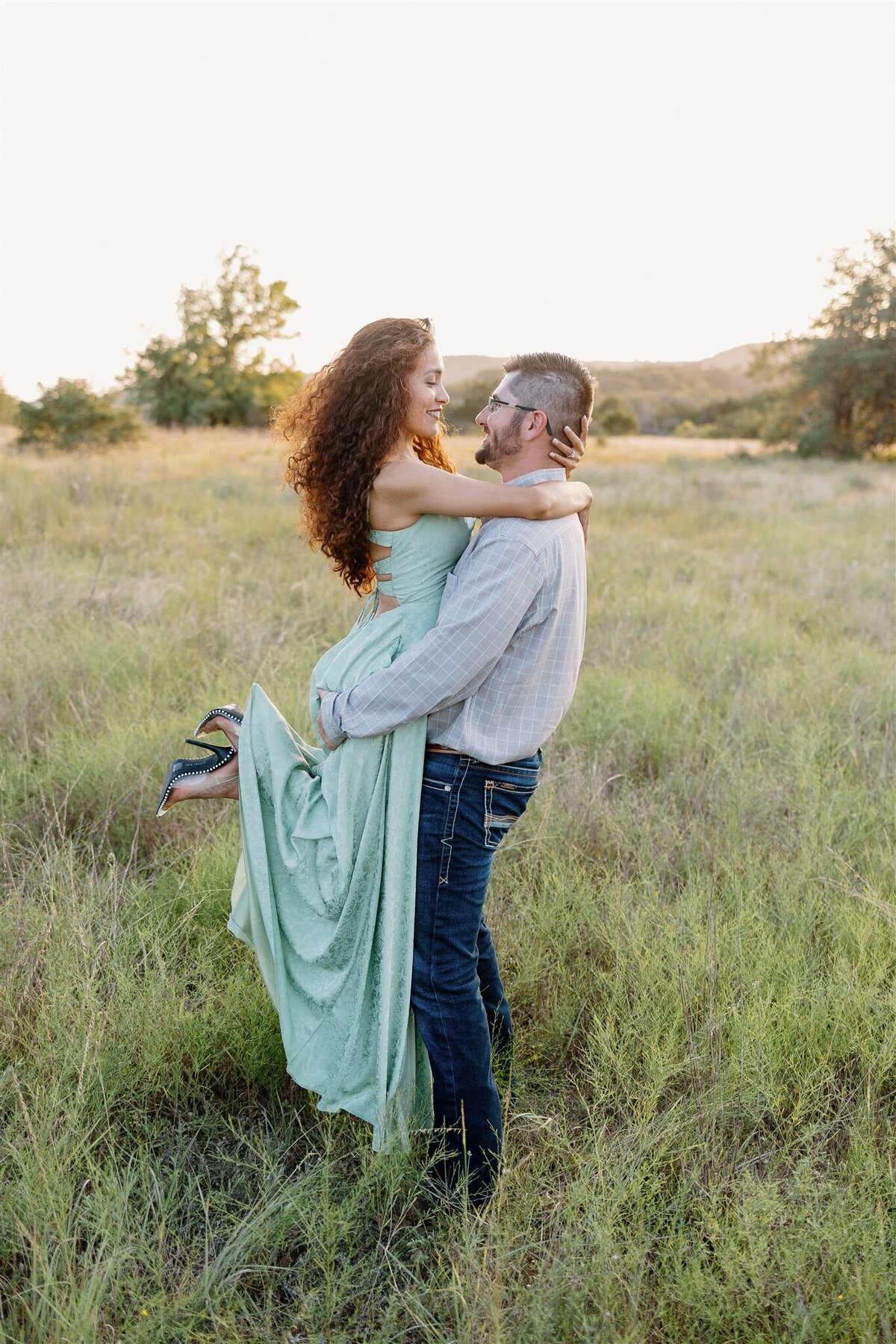 hill-country-engagement-session-leah-thomason-photography-5