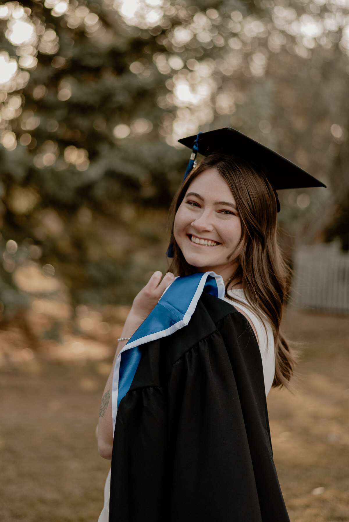 MeganGradPreviews_MCZPhotography-4