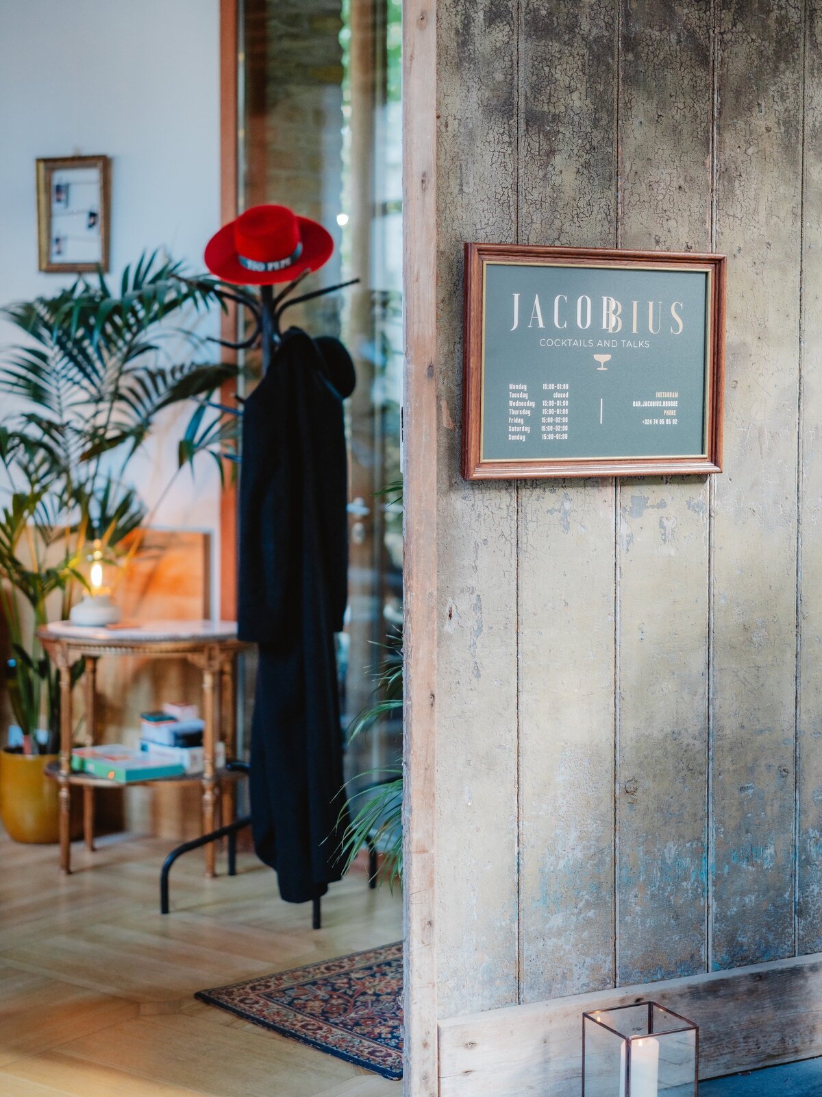 Launch-Bar-Jacobius-6