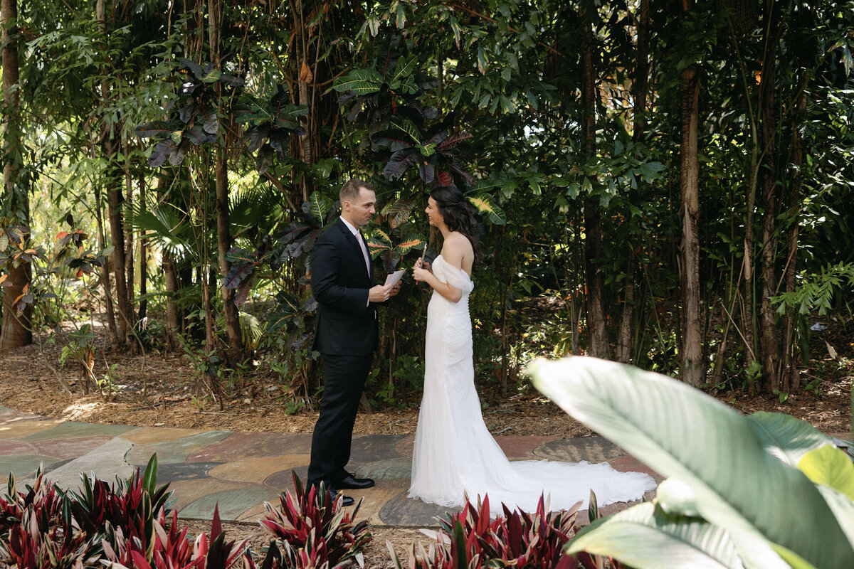 Sunken Gardens St. Petersburg Florida Romantic Wedding-108