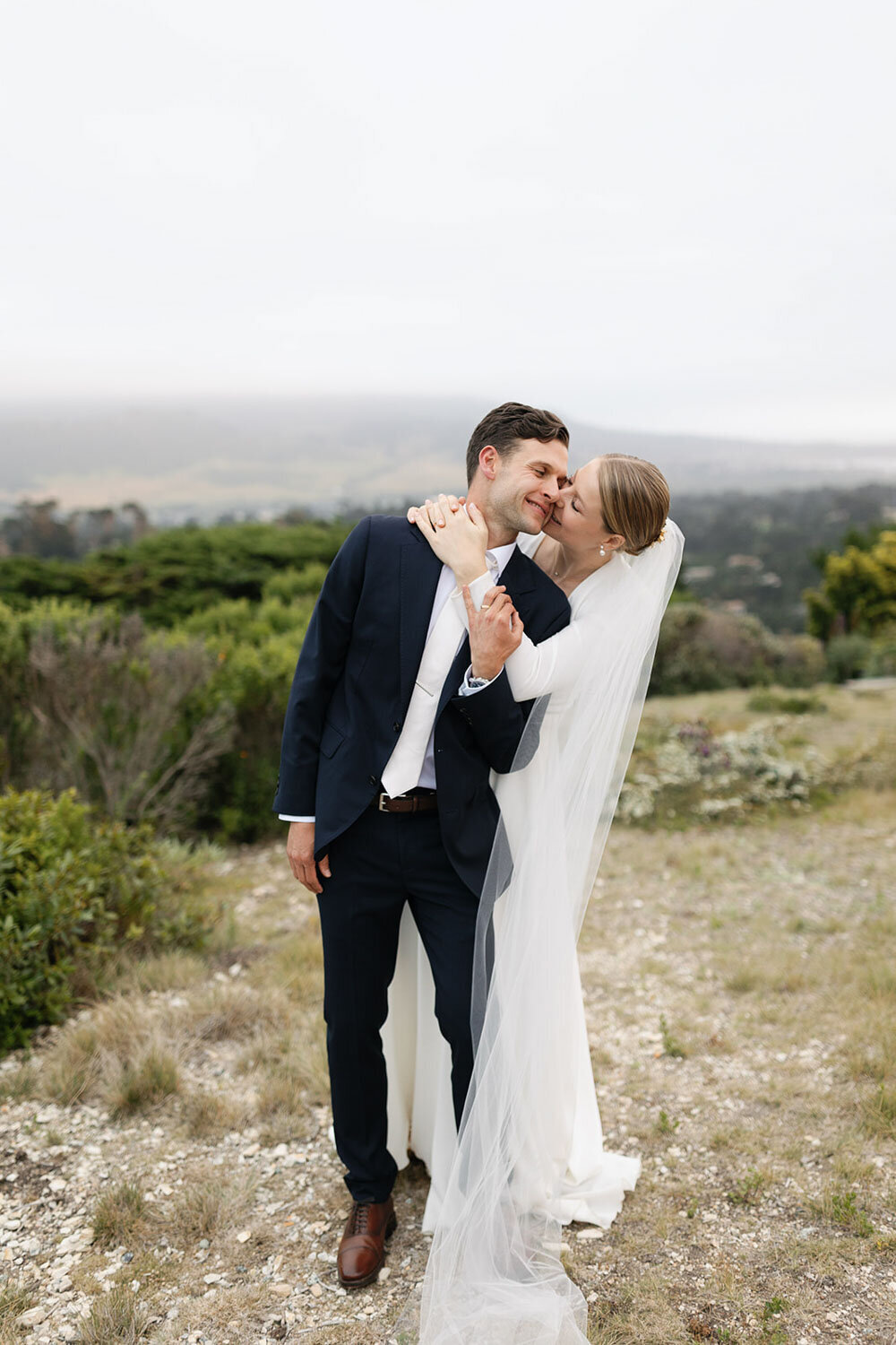 Kaitlyn-and-Luke-coastal-carmel-wedding-northern-california-photographer-golden-hour-10