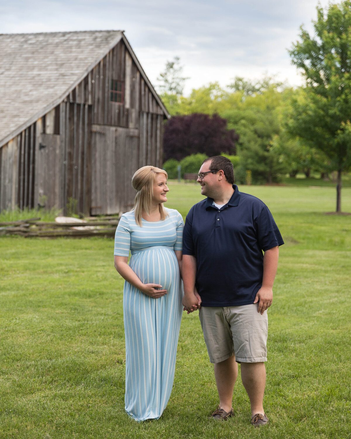 Outside maternity session_Chesterfield