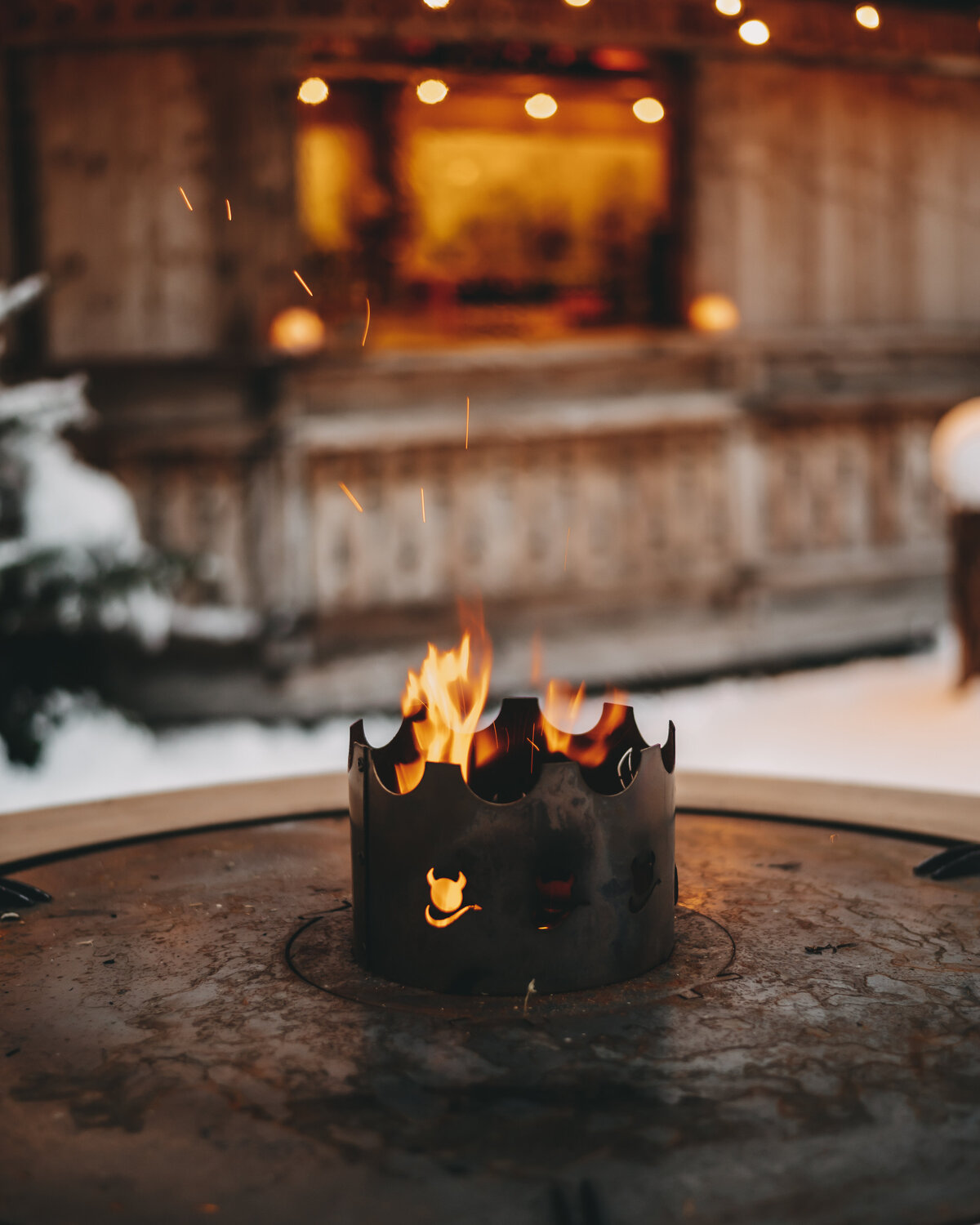 gluehwein-lagerfeuer-jufenalm-winter39