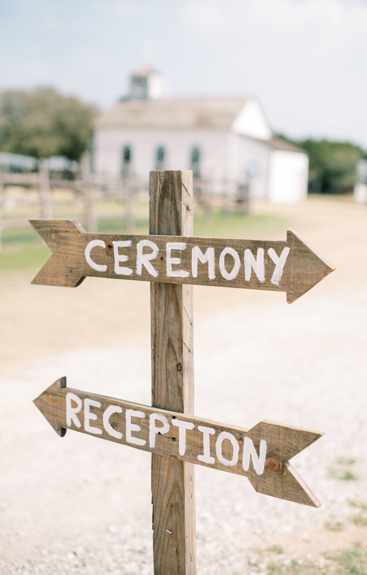 luck ranch-luck-ranch-spicewood-texas-willie-nelson-wedding-tonya-volk-photography-49