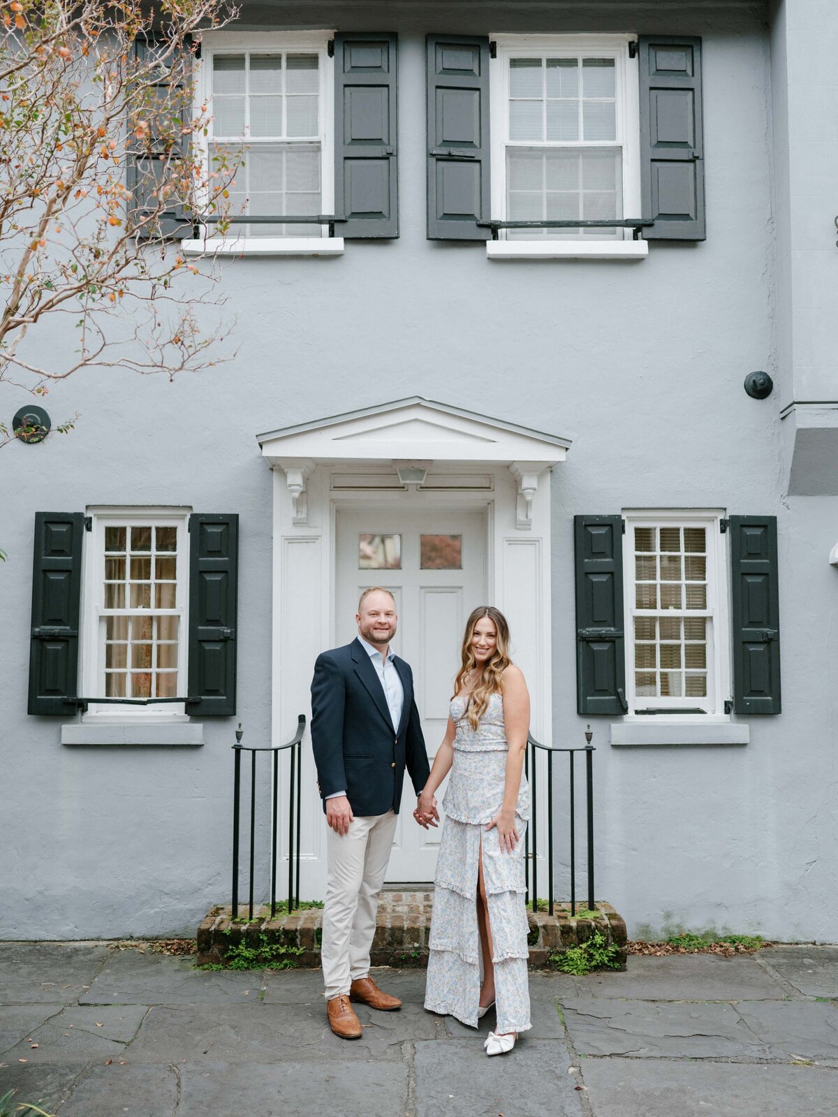downtown-charleston-engagement-session-meg-andrew-023