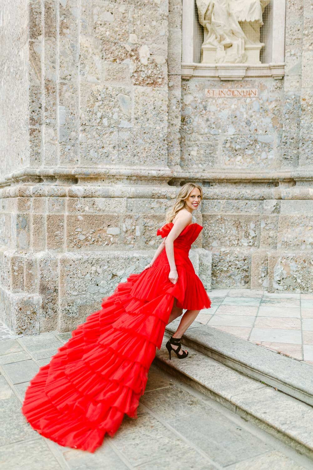 Amazing red gown in Innsbruck