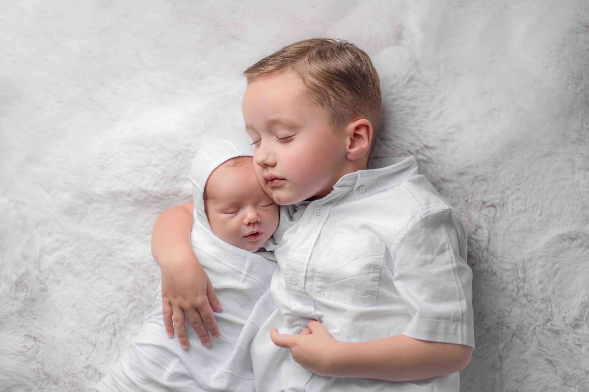 Puyallup Newborn Photographer Luxury Ethereal Boys Children All-White Outfits Dreamy Lana Stewart Studios