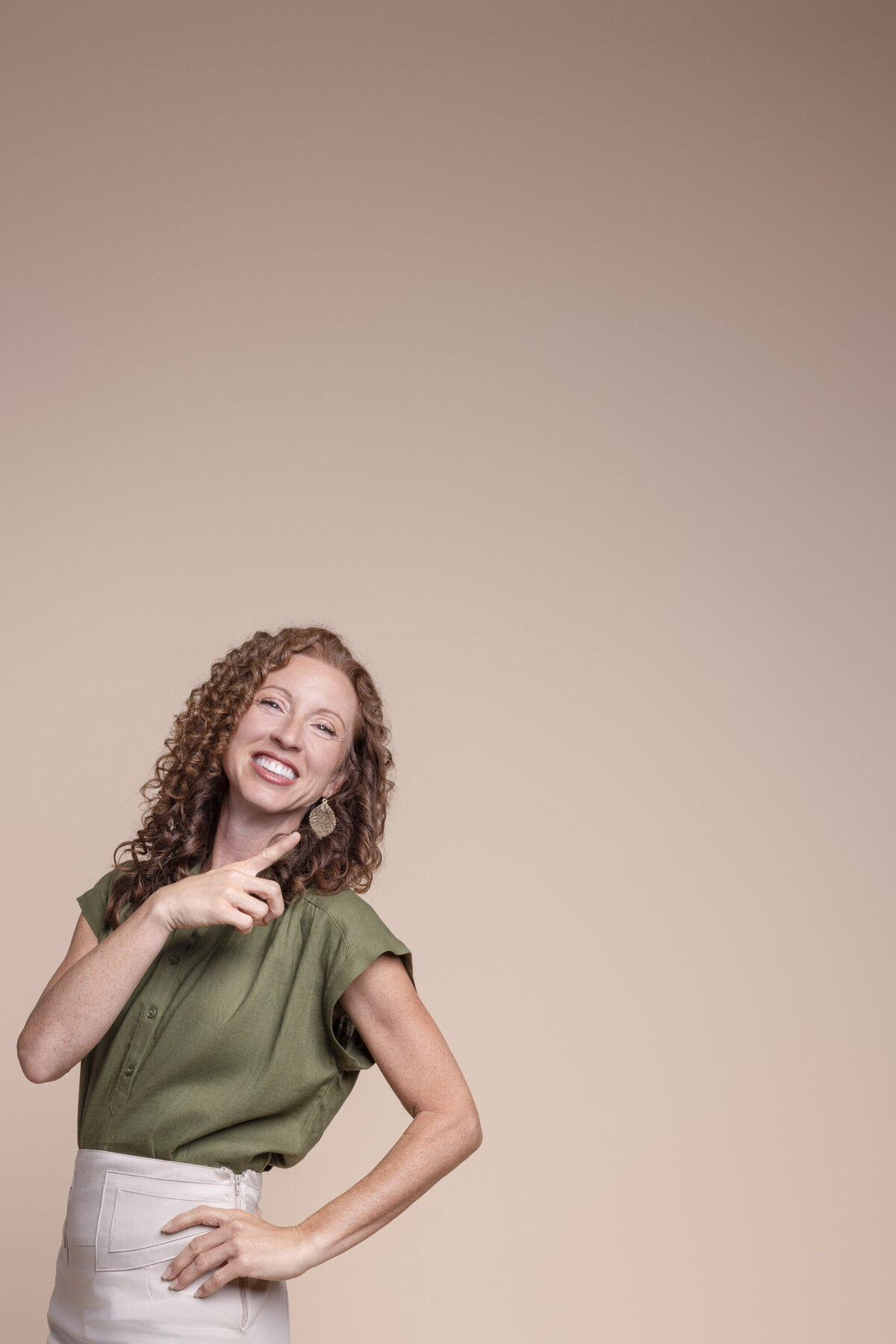 Aviatra-cincinnati-personal-brand-photos-Jennifer Blackburn-your-brand-compass-2128
