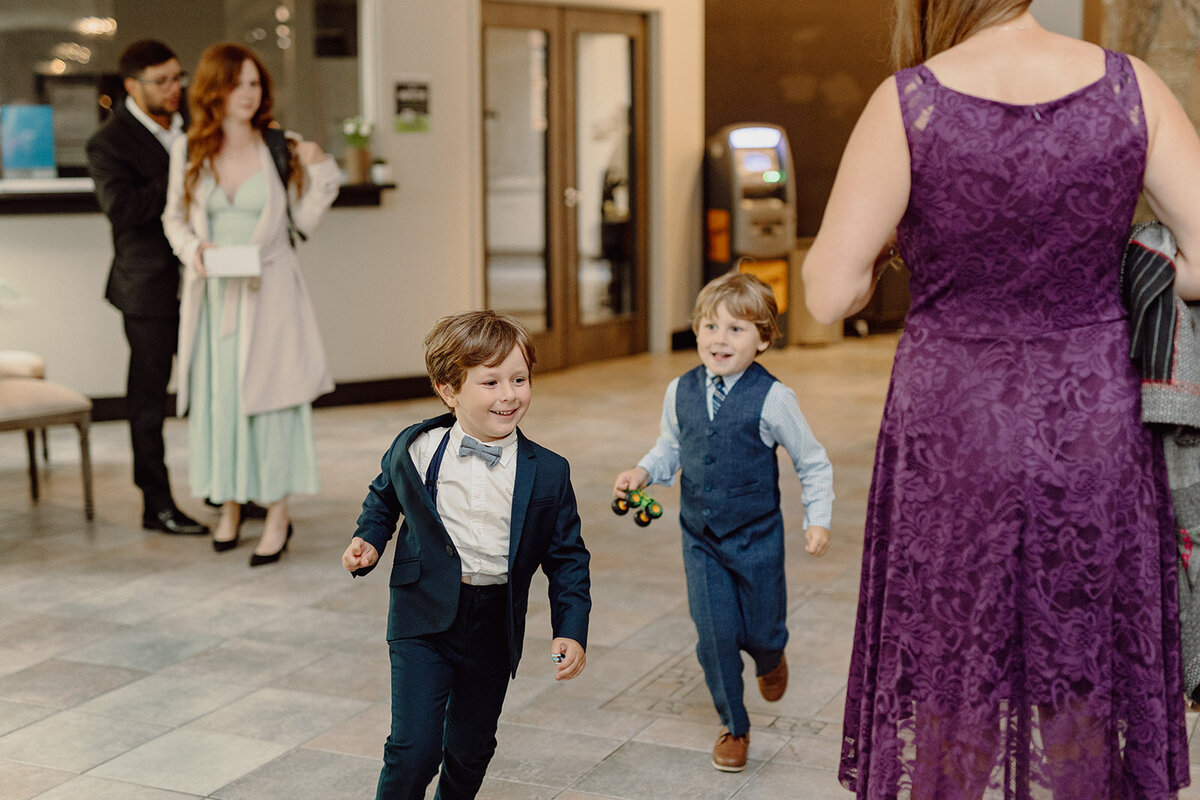 Emily and Dan - St. Catharines Wedding - Photos by Split Rail Studios0781