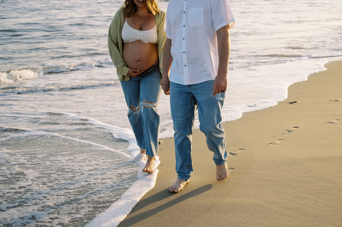 CapeMayLighthouse_BeachMaternitySession_TaylorNicollePhoto-25