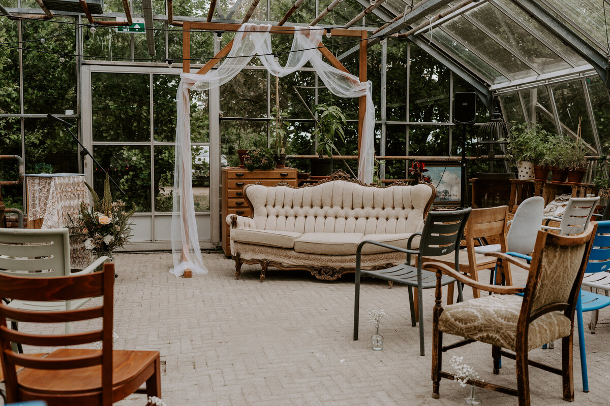 Trouwfotograaf in Zeeland. De leukste trouwlocaties in Zeeland vind je in deze blog. Door everatilroefotografie, trouwfotograaf in Middelburg,Zeeland