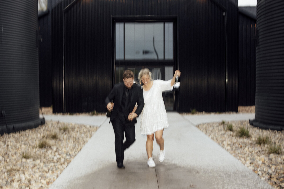 cute-blurry-picture-of-bride-and-groom