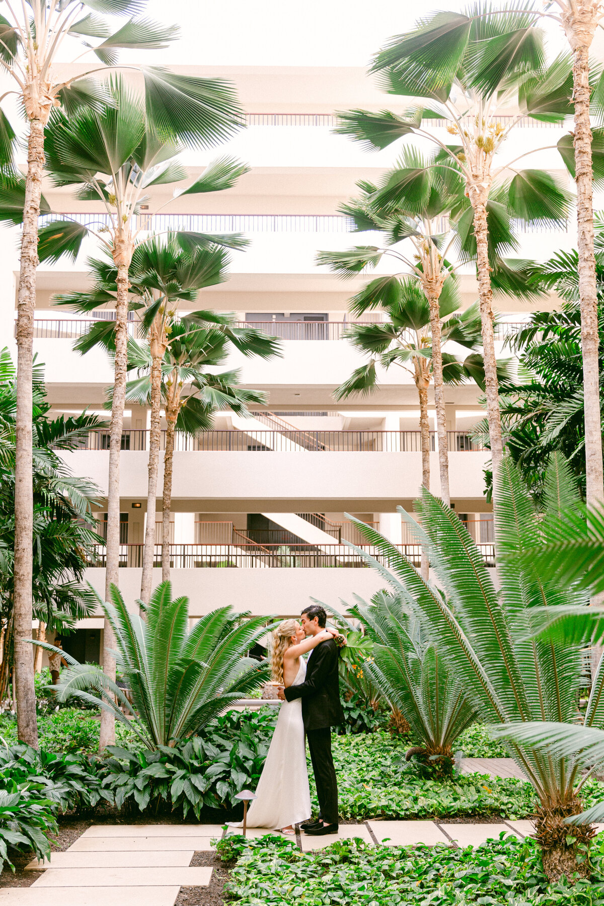Destination Wedding Photographer, Maine, Hawaii _-0966