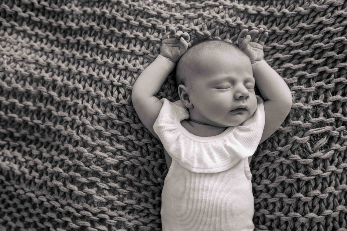 SS_Zoe_Newborn-23