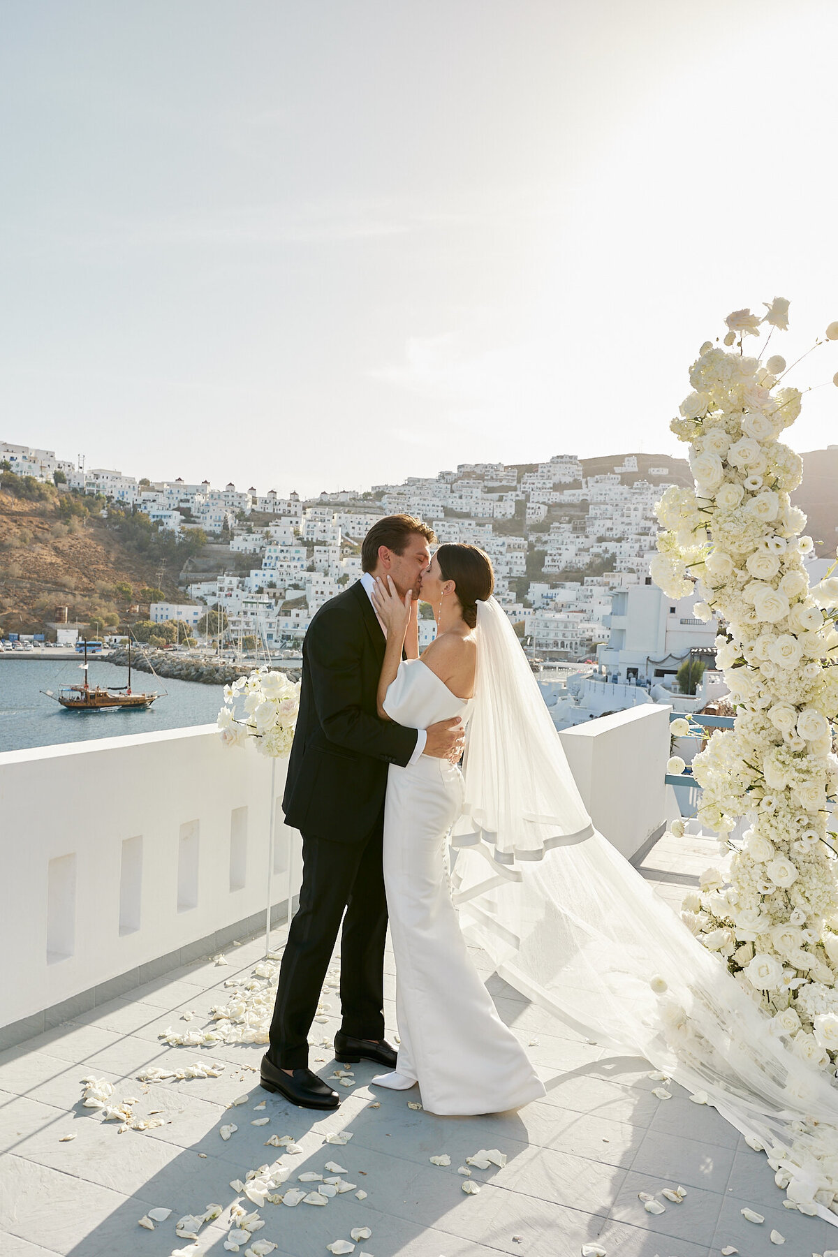 wedding photographer europe greece ceremony00037