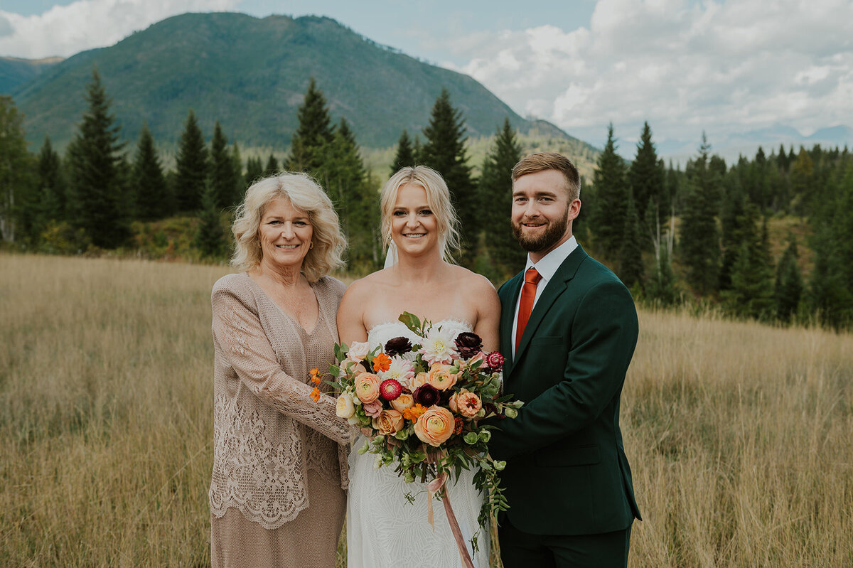 presley-gray-boho-glacier-national-park-elopement-2245