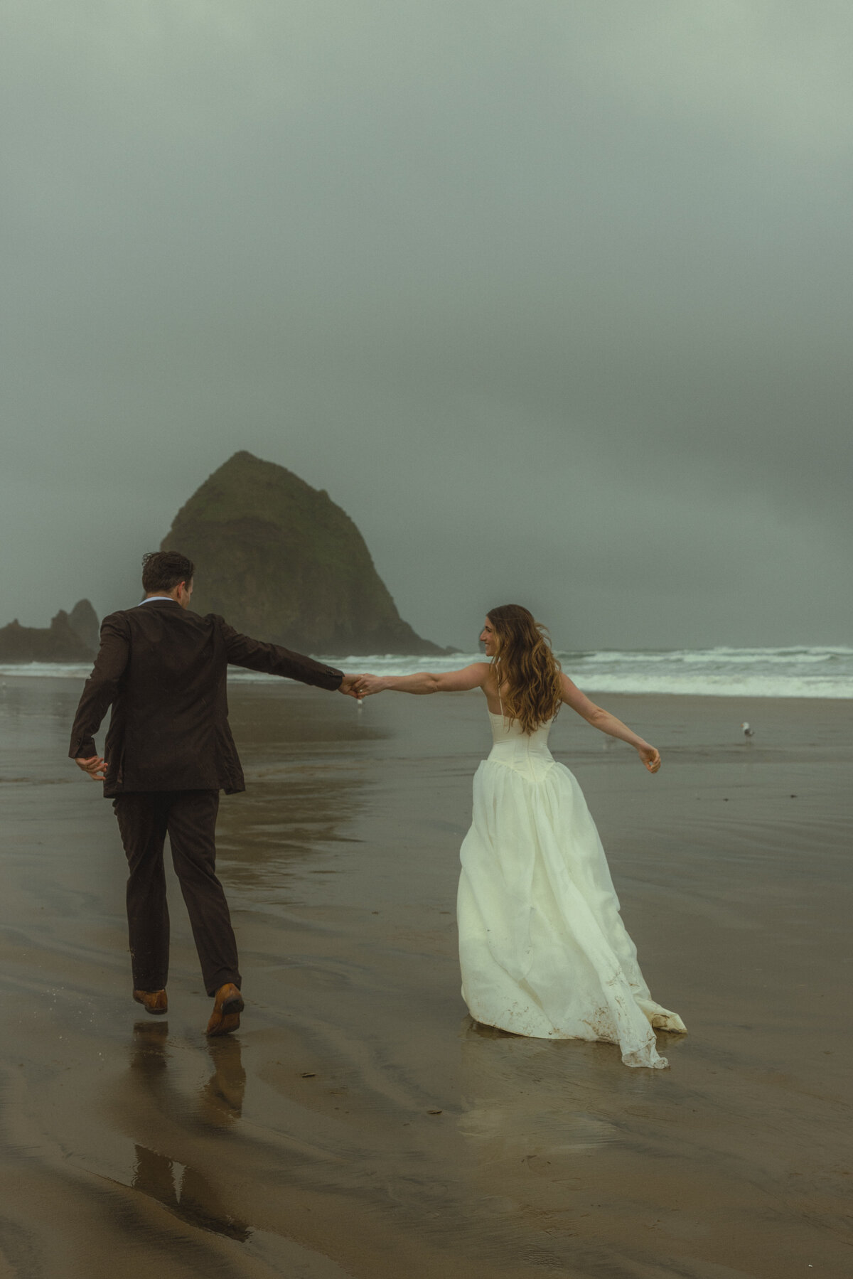 CannonBeachCouple-52