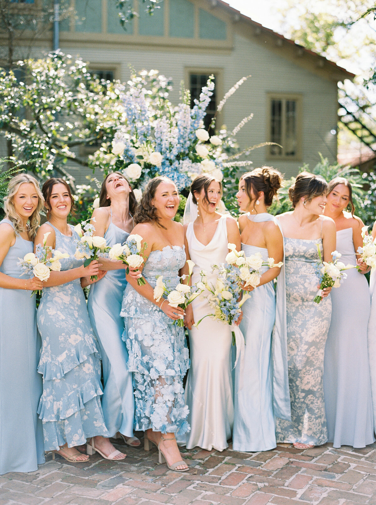 Lexie Vaccaro Photography | Bridesmaids in blue