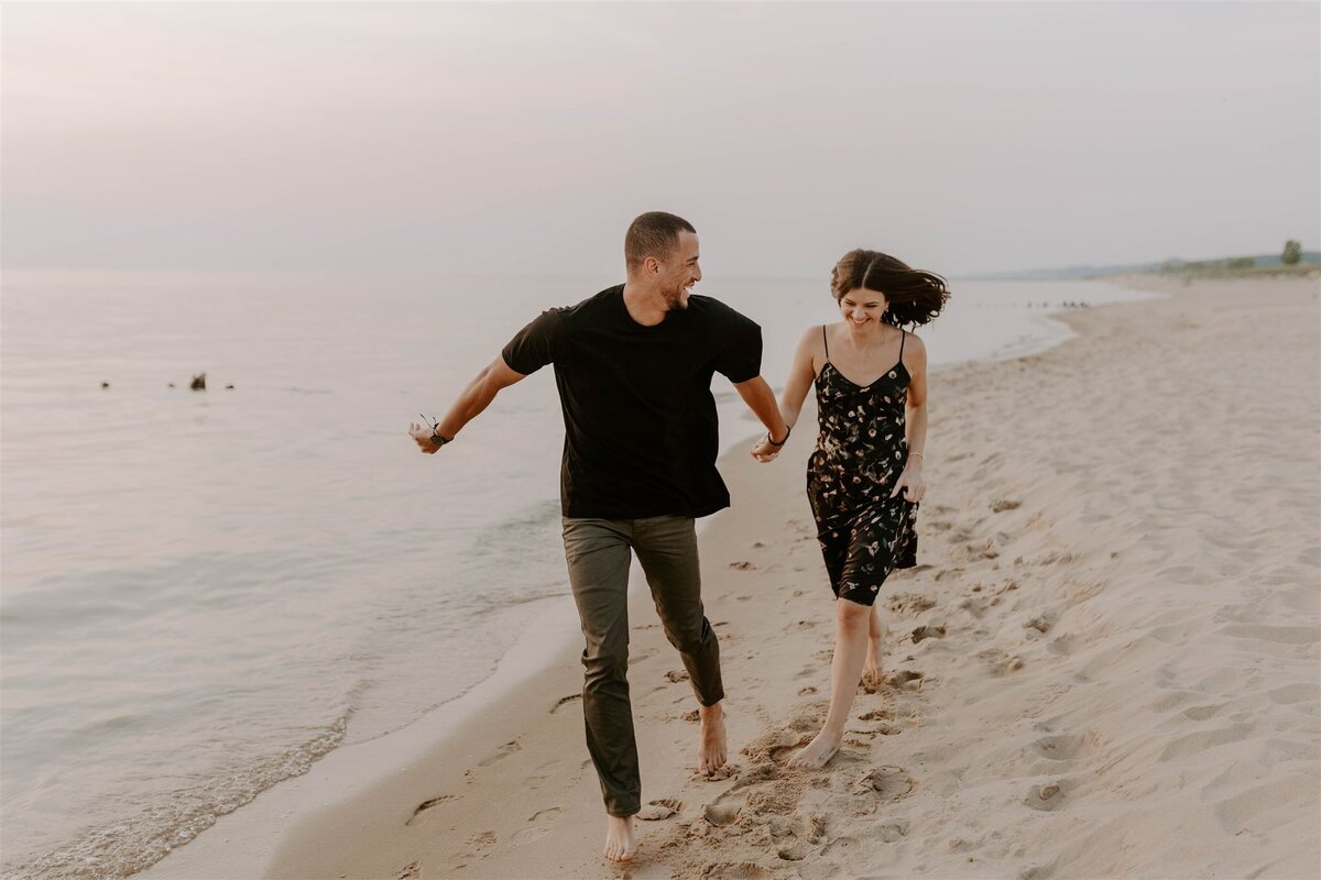 Michigan-Beach-Sunset-Couples-Session-12