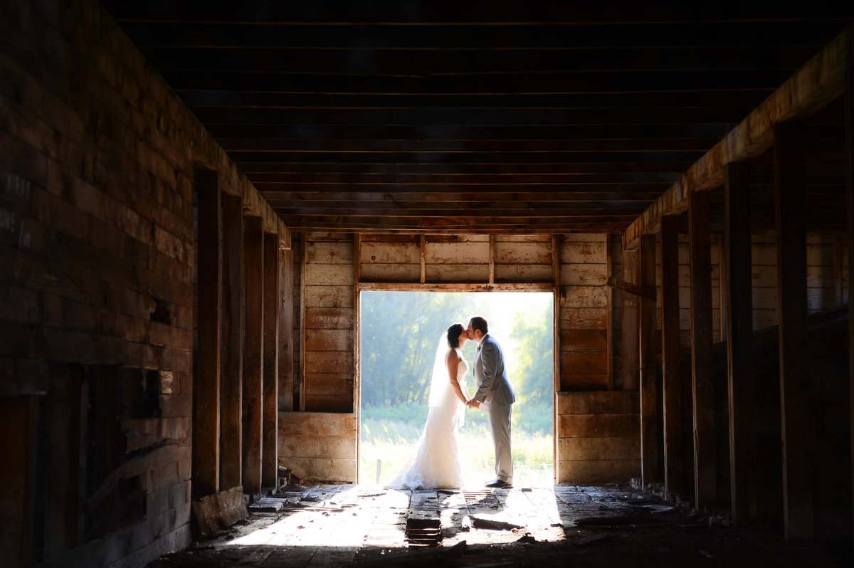 Kelowna  Okanagan Wedding Photography Suzanne Le Stage-4