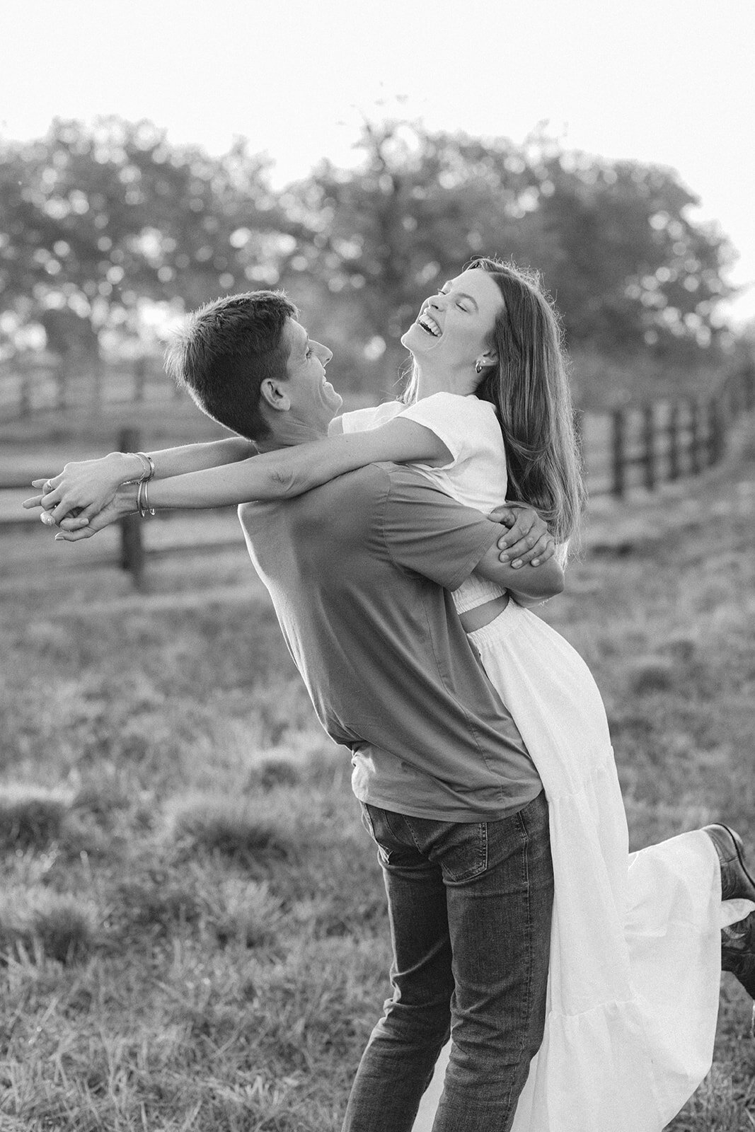 J&J_engagement(a)-20(bw)