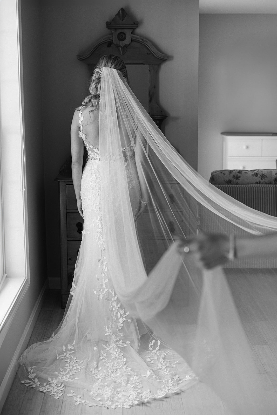 bella-luce-by-michelle-andrea-new-england-photographer-wedding-cuneo-family-bridal-prep-33