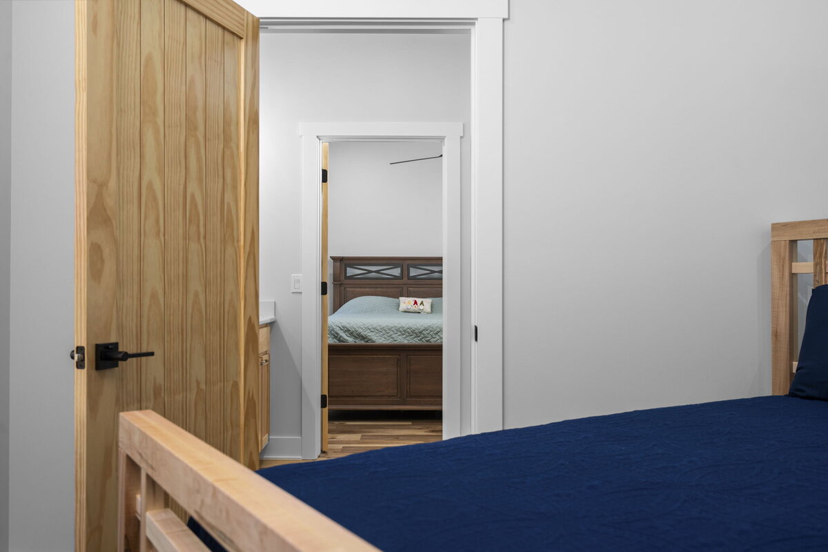 37-web-or-mls-JEL01847