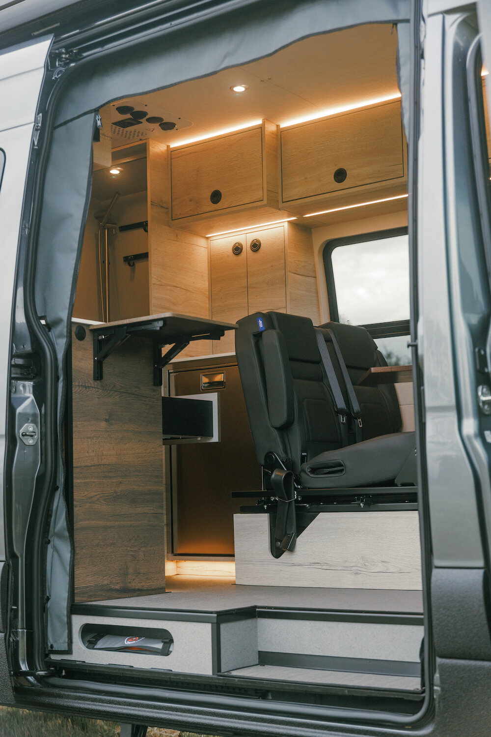 1_Paradise119_BenchmarkVehicles37