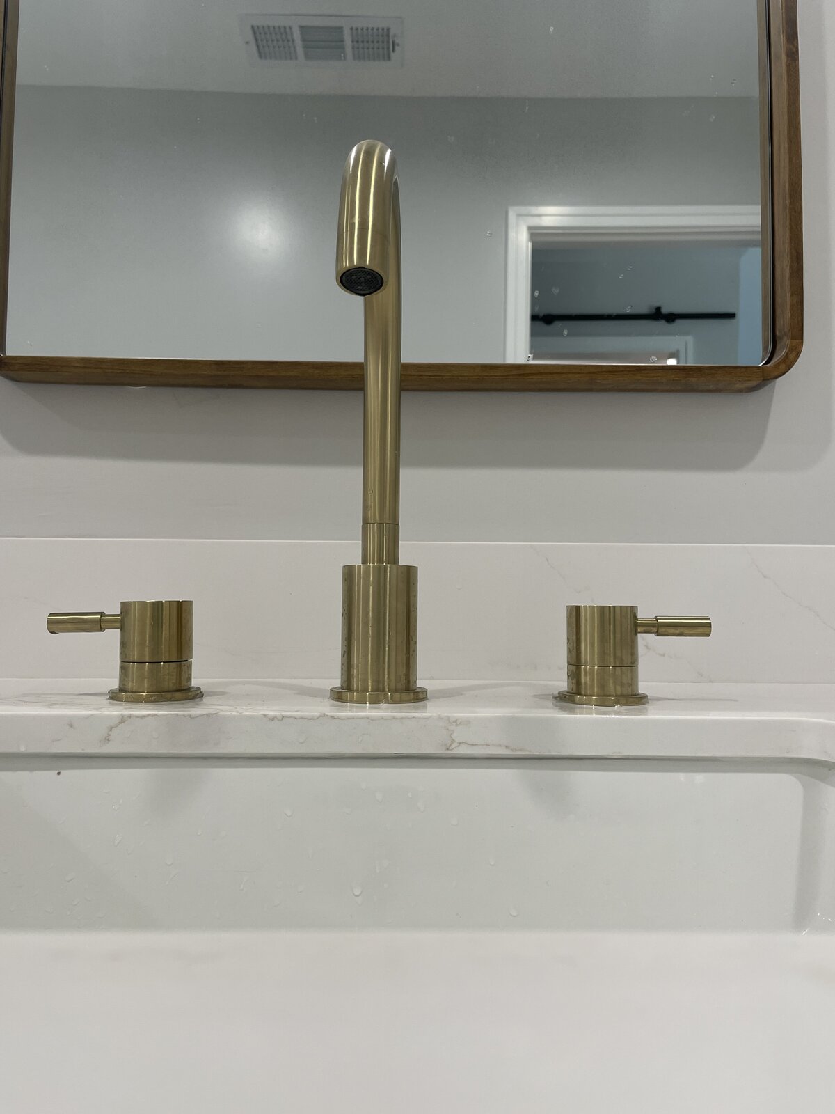 Bathroom27