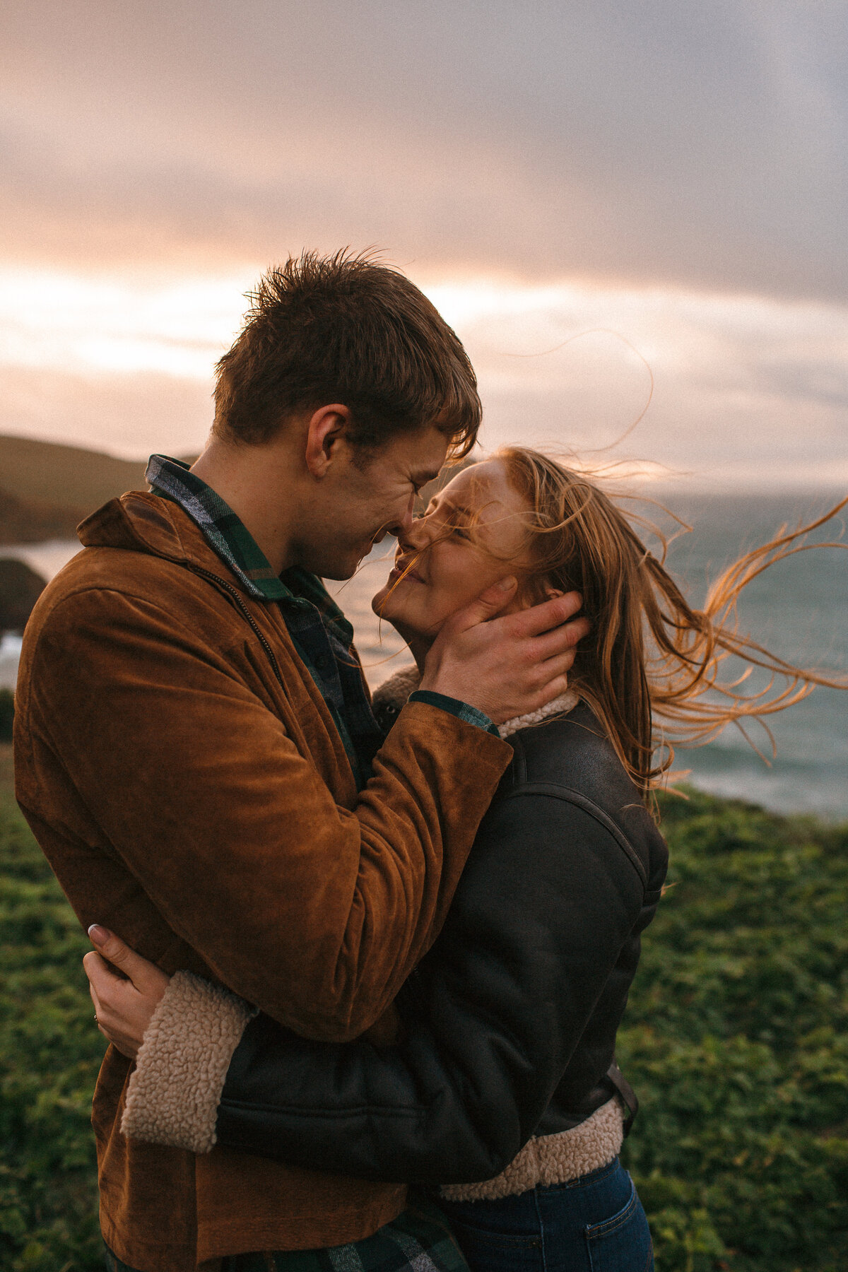 Engagement shoot_couples session_wild winter shoot_Hope Cove_025