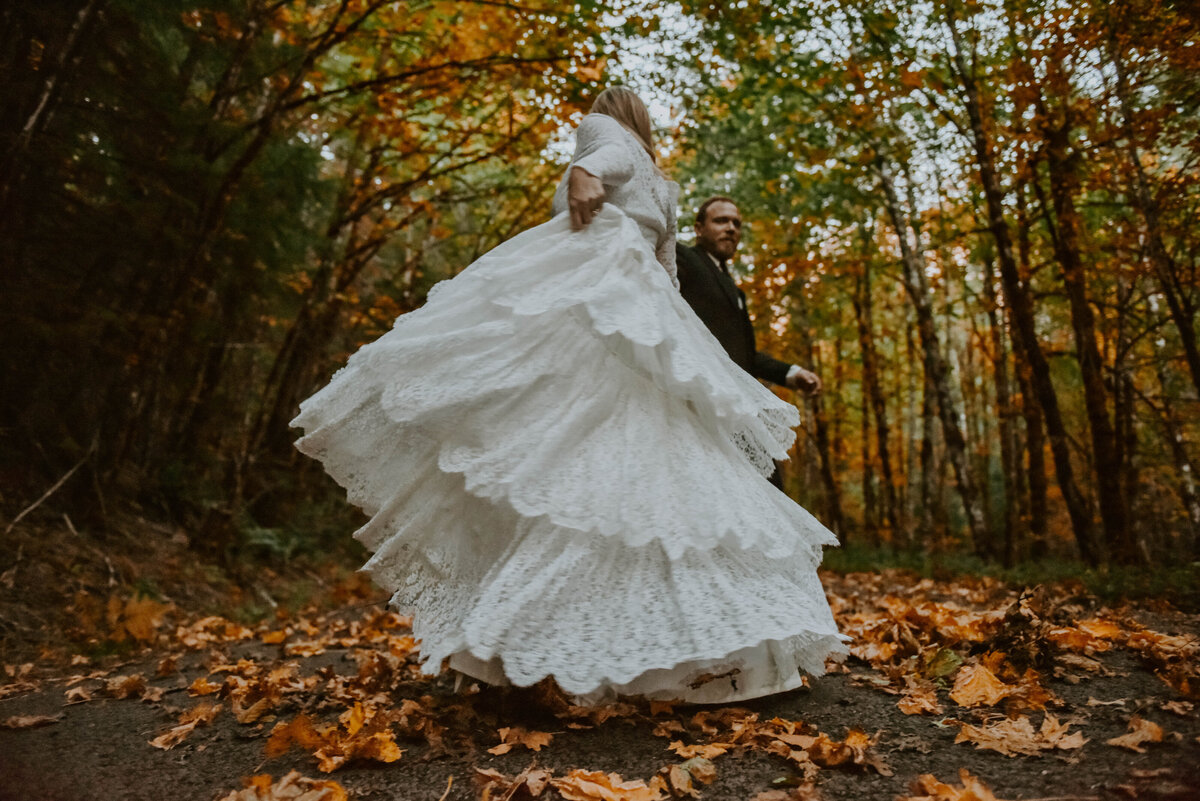 mount-hood-mountain-cabin-woods-elopement-forest-oregon-pnw-wedding-photographer0266