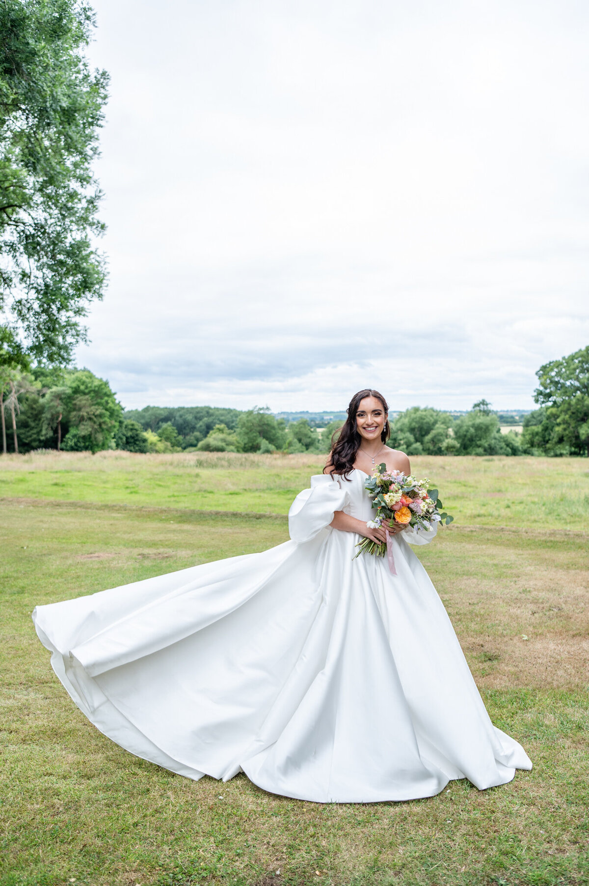 Chloe Bolam - UK Wedding and Engagment Photographer - Swanbourne House Wedding Venue Milton Keynes - Destination Wedding in the UK - 11