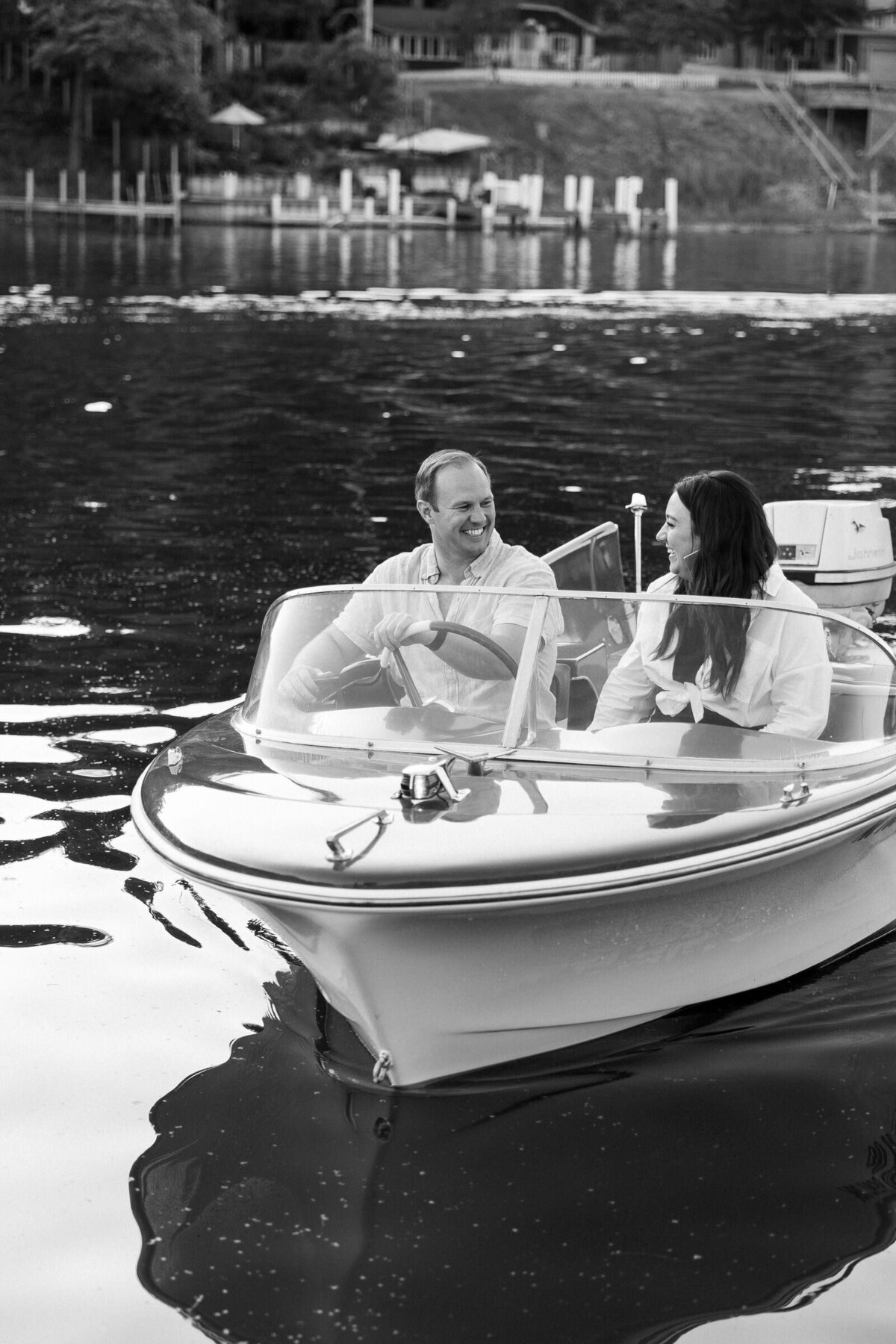 michigan-engagement-photos-with-a-boat-lindsay-elaine-photography-104