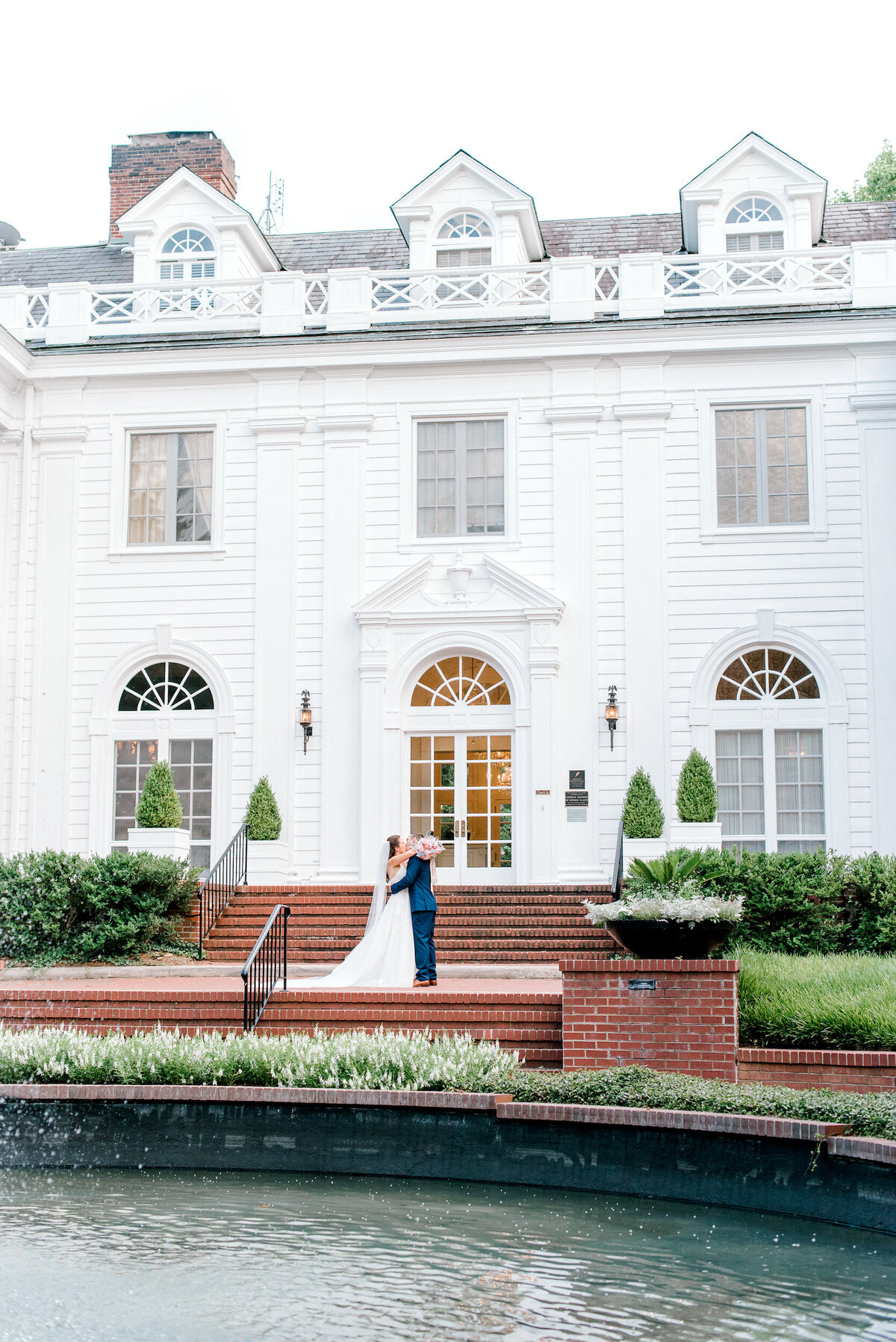 Daren-and-Stacy-Duke-Mansion-Wedding-Charlotte-NC-Uptown-Bright-and-Airy-Wedding-Photography-Alyssa-Frost-Photography-553