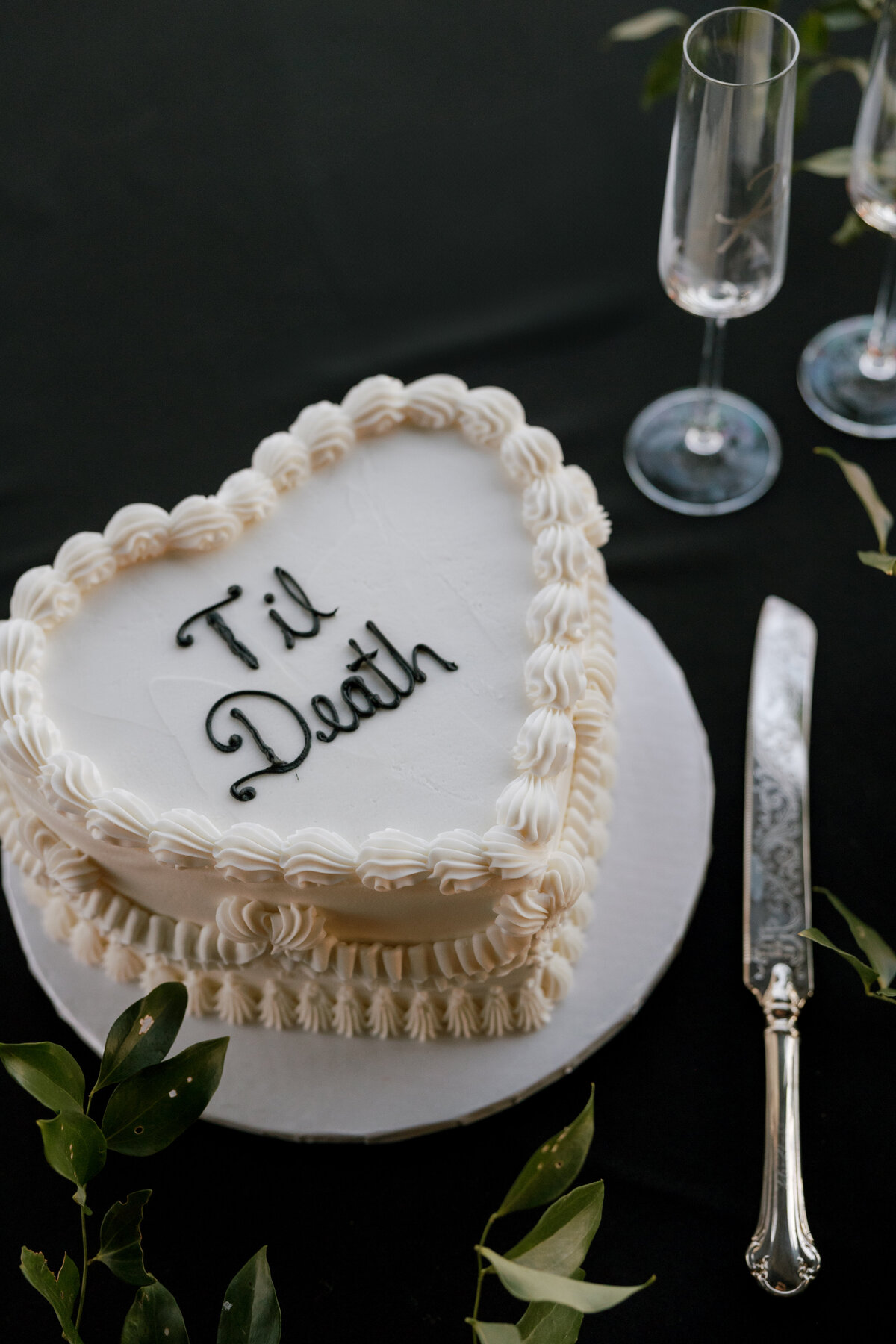 A photo of the wedding cake  at the Astorian wedding in Houston.